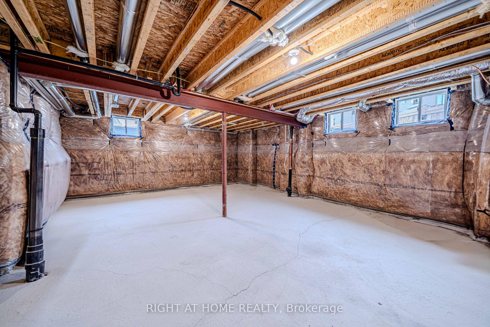 Photo 43 of 51 Dorian Drive, Whitby, Rural Whitby — HOMEH