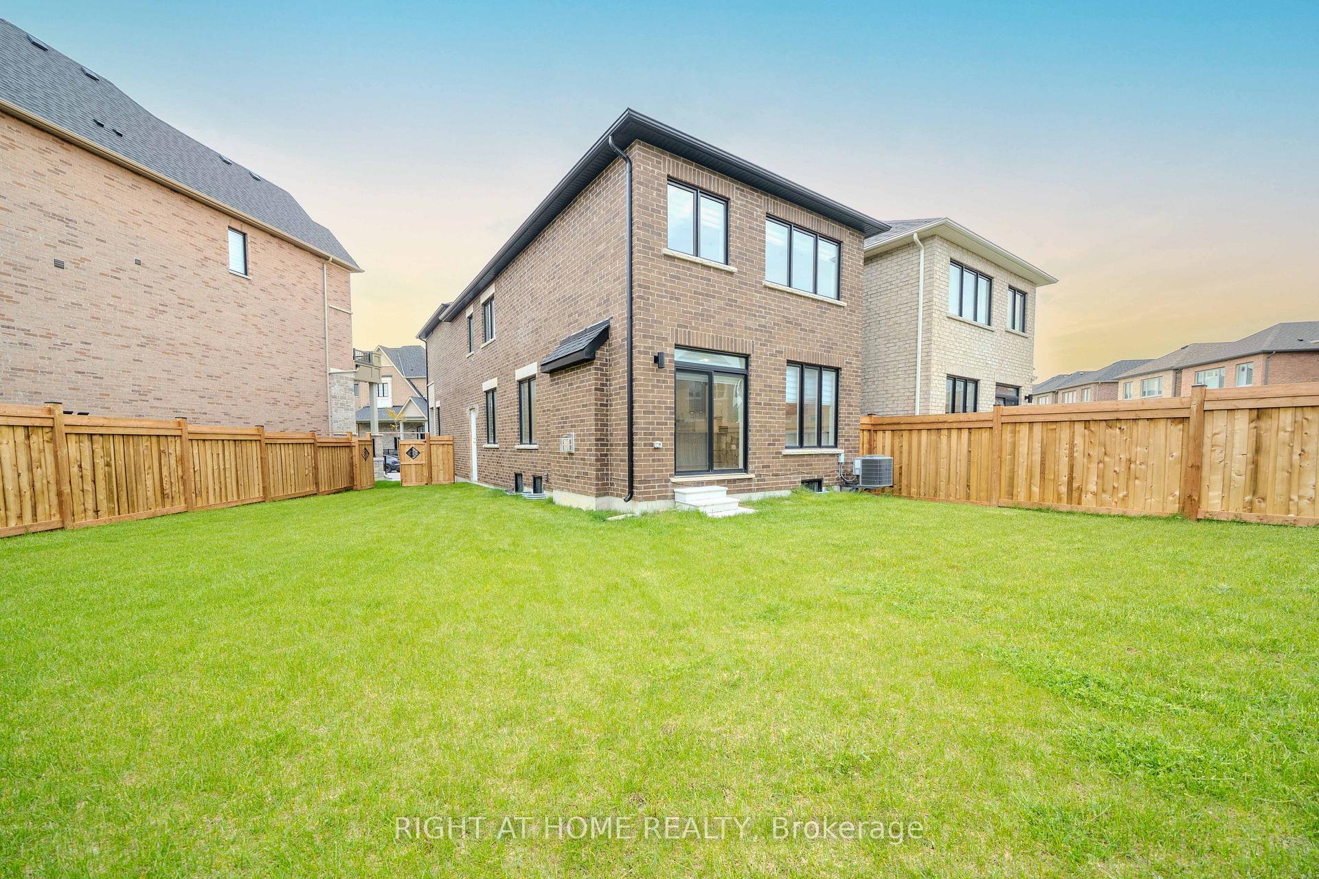Photo 49 of 51 Dorian Drive, Whitby, Rural Whitby — HOMEH
