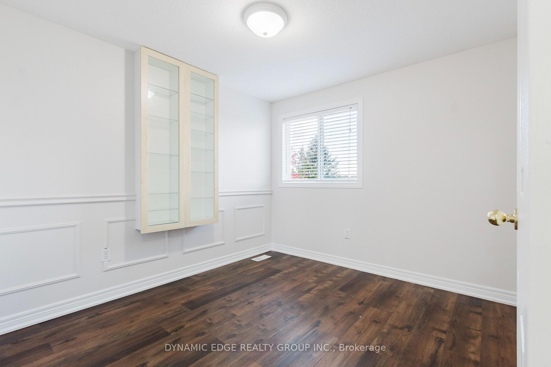 Photo 11 of 23 Bronwyn Place, Guelph, Willow West/Sugarbush/West Acres — HOMEH