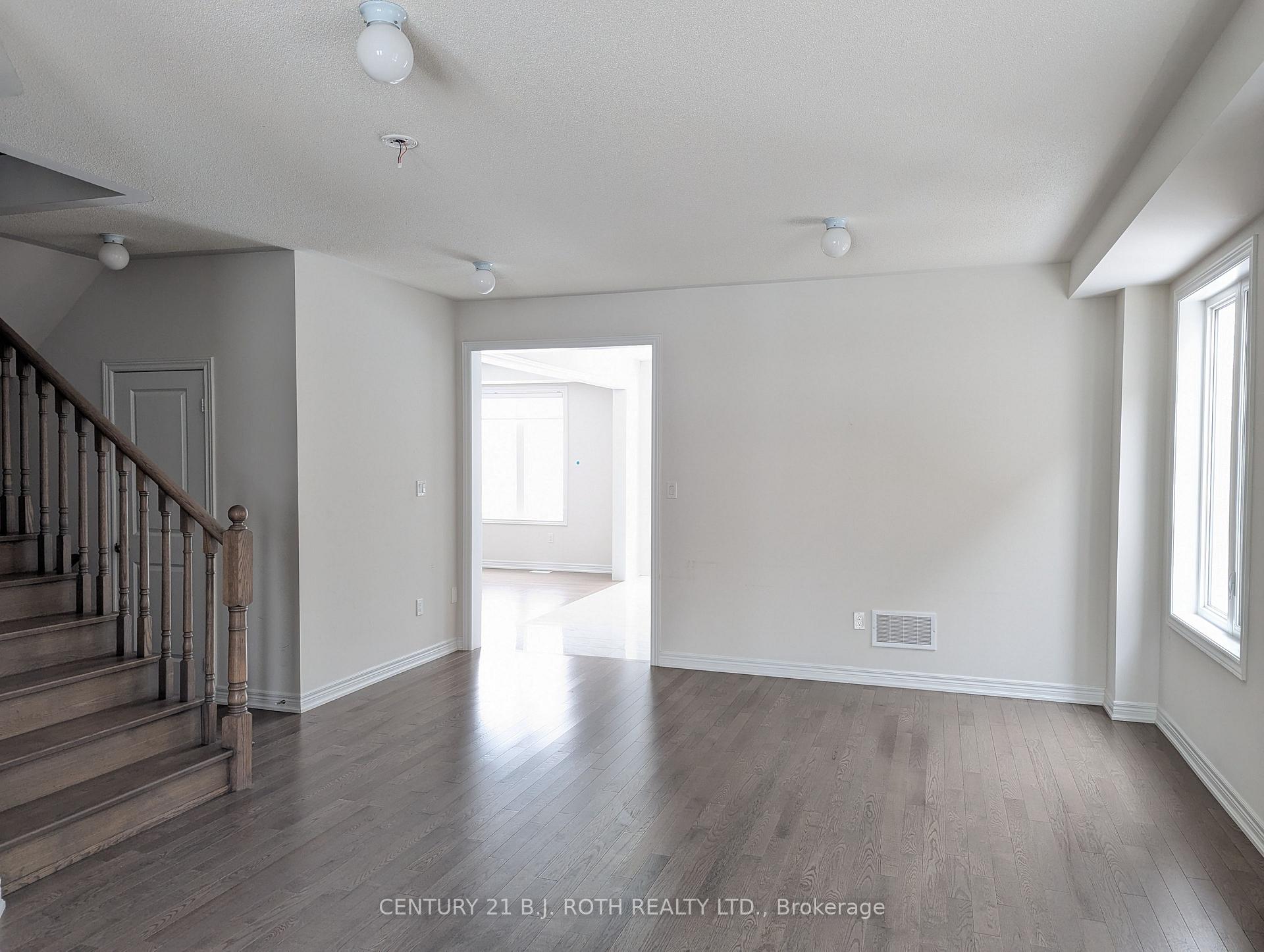 Photo 5 of 375 Leanne Lane, Shelburne — HOMEH
