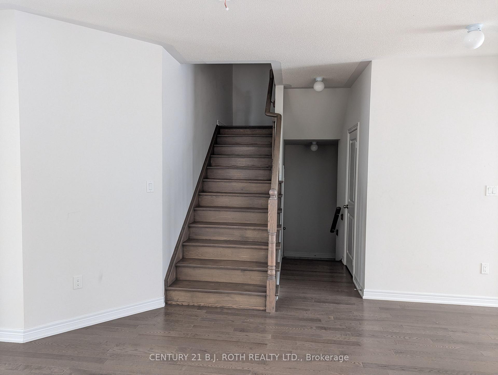 Photo 11 of 375 Leanne Lane, Shelburne — HOMEH