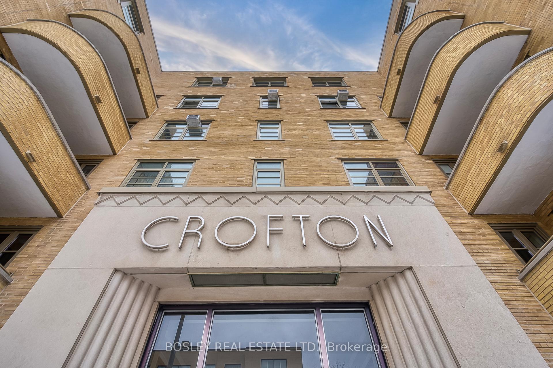 Front of Unit 505, 717 Eglinton Avenue W