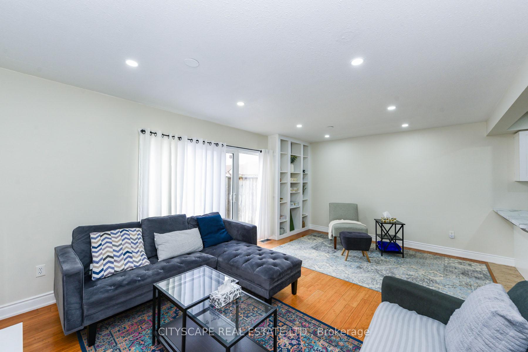 Photo 11 of Unit 35, 31 Schroder Crescent, Guelph, Grange Road — HOMEH