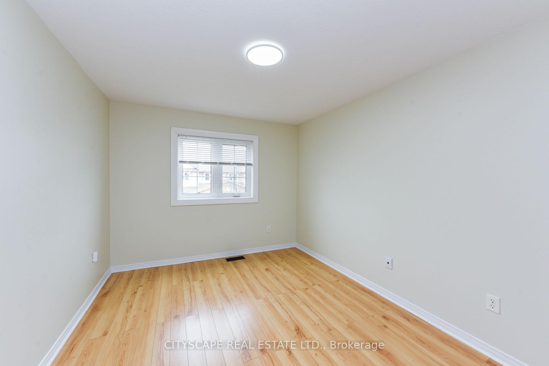 Photo 17 of Unit 35, 31 Schroder Crescent, Guelph, Grange Road — HOMEH