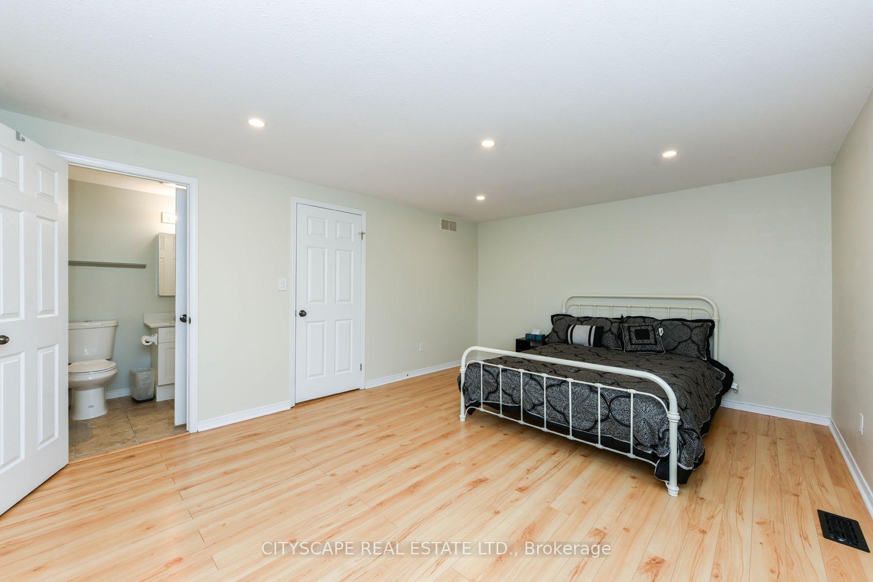 Photo 22 of Unit 35, 31 Schroder Crescent, Guelph, Grange Road — HOMEH