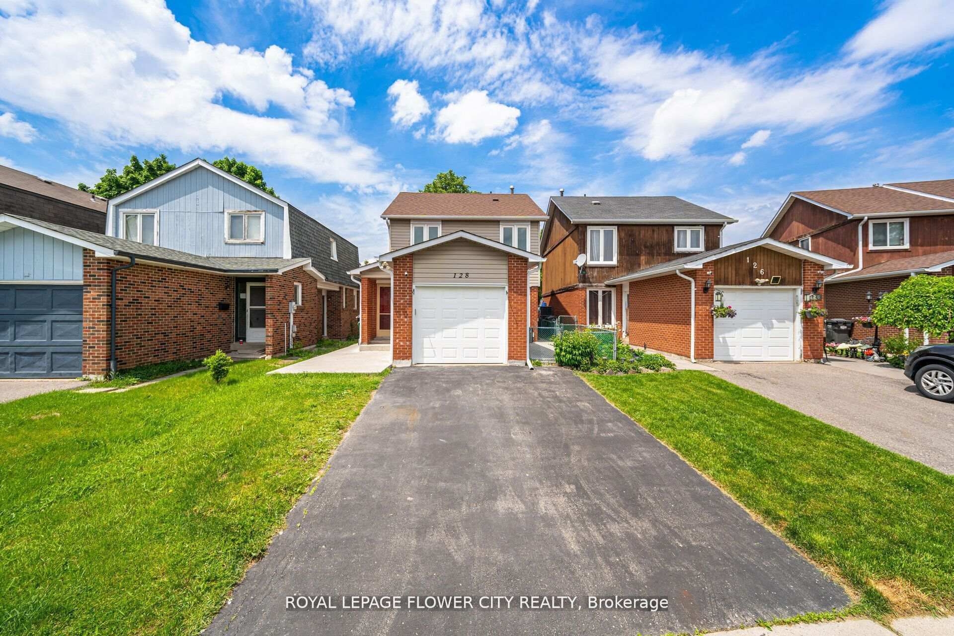 Front of 128 Fanshawe Drive