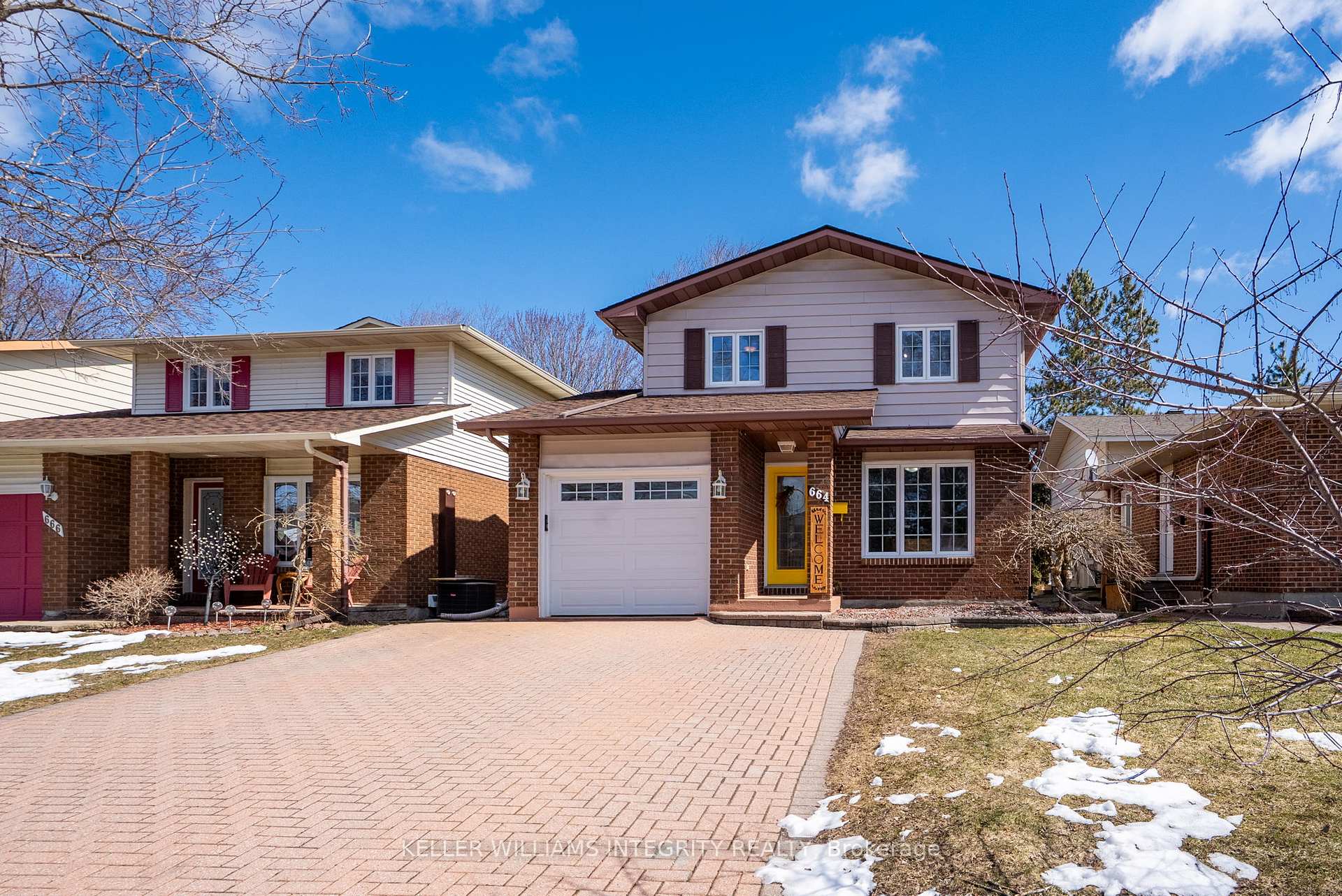 Photo 3 of 664 Champlain Drive, Cornwall — HOMEH