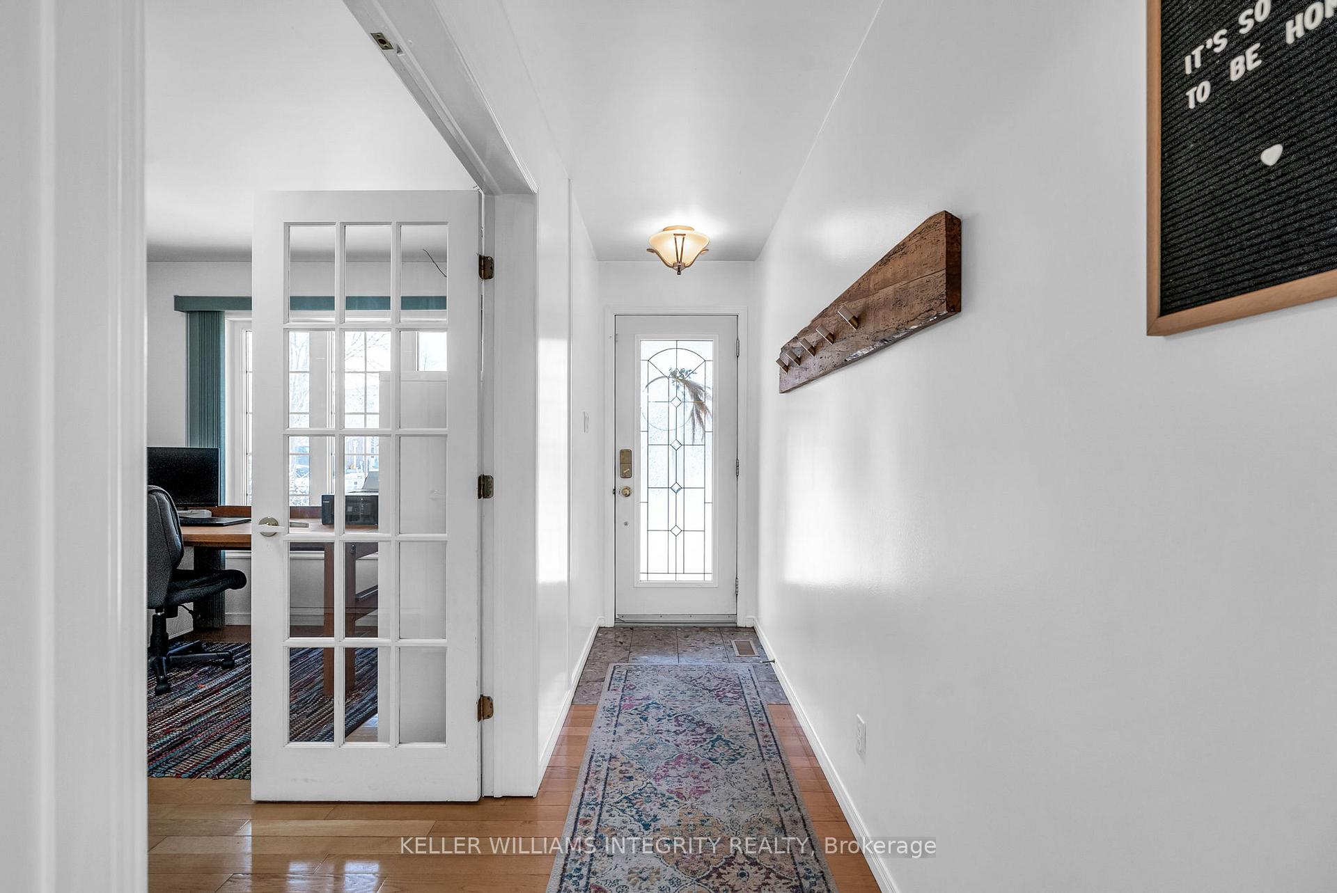 Photo 4 of 664 Champlain Drive, Cornwall — HOMEH