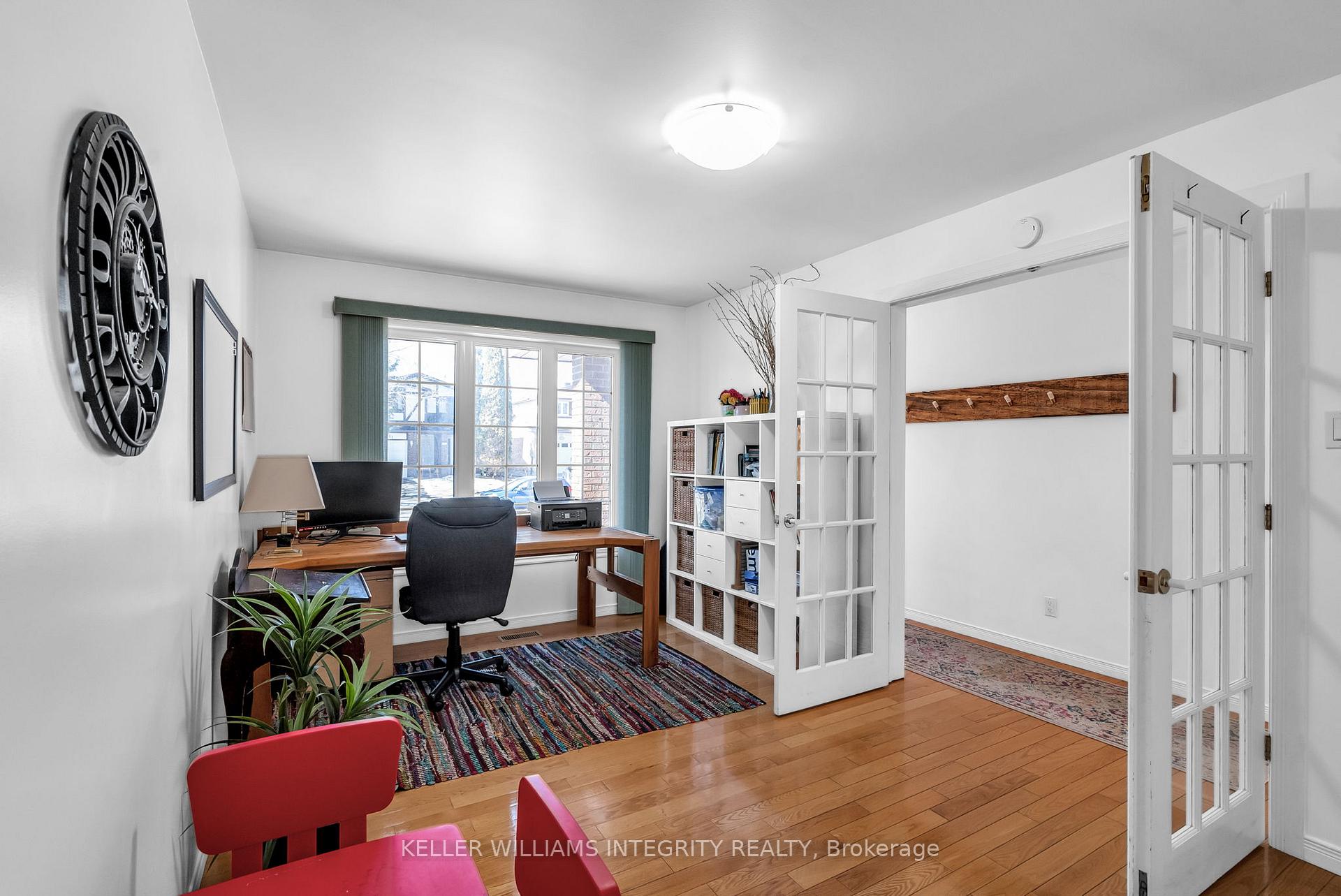 Photo 5 of 664 Champlain Drive, Cornwall — HOMEH