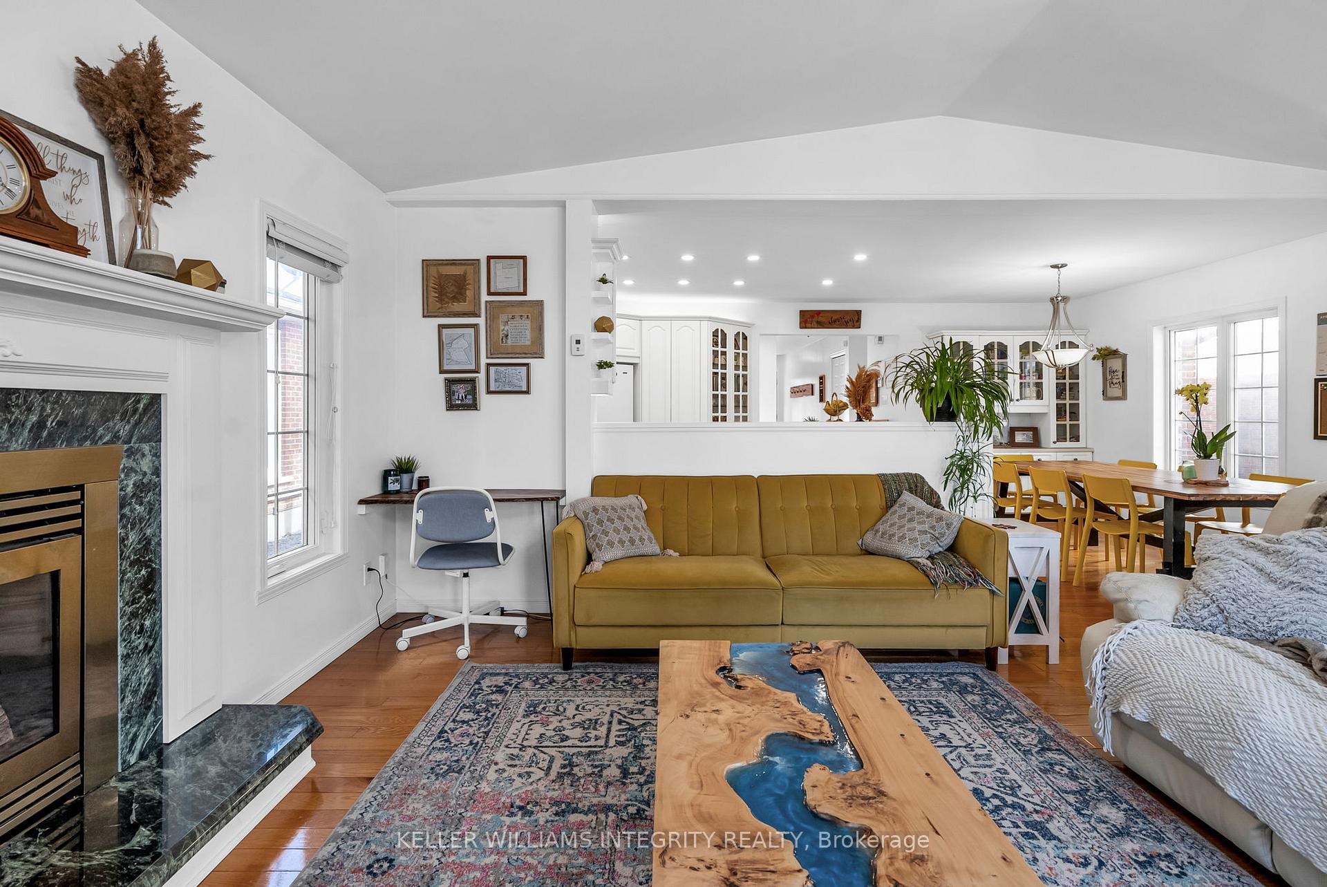 Photo 19 of 664 Champlain Drive, Cornwall — HOMEH