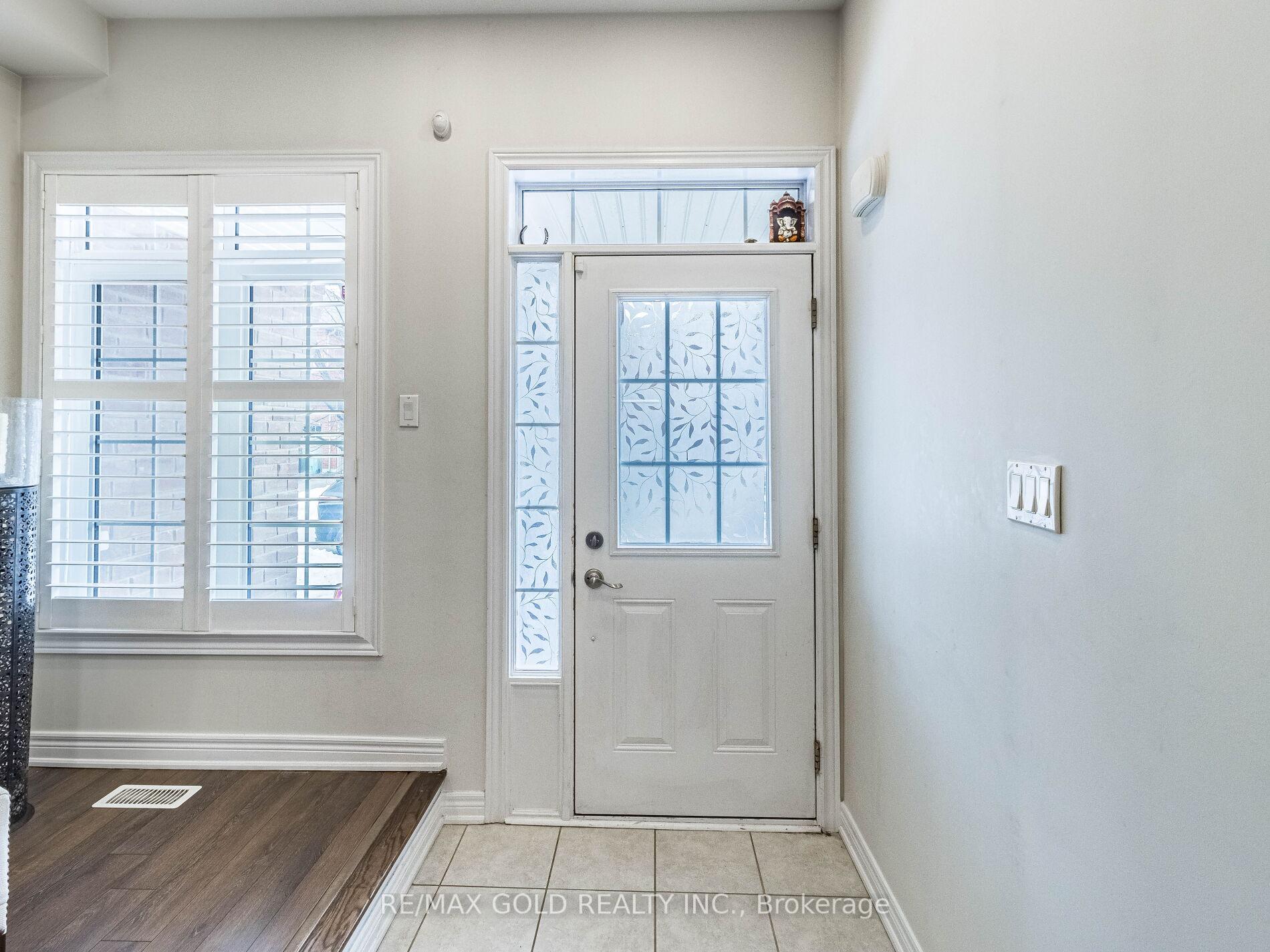 Photo 7 of 19 Pritchard Road, Brampton, Northwest Brampton — HOMEH