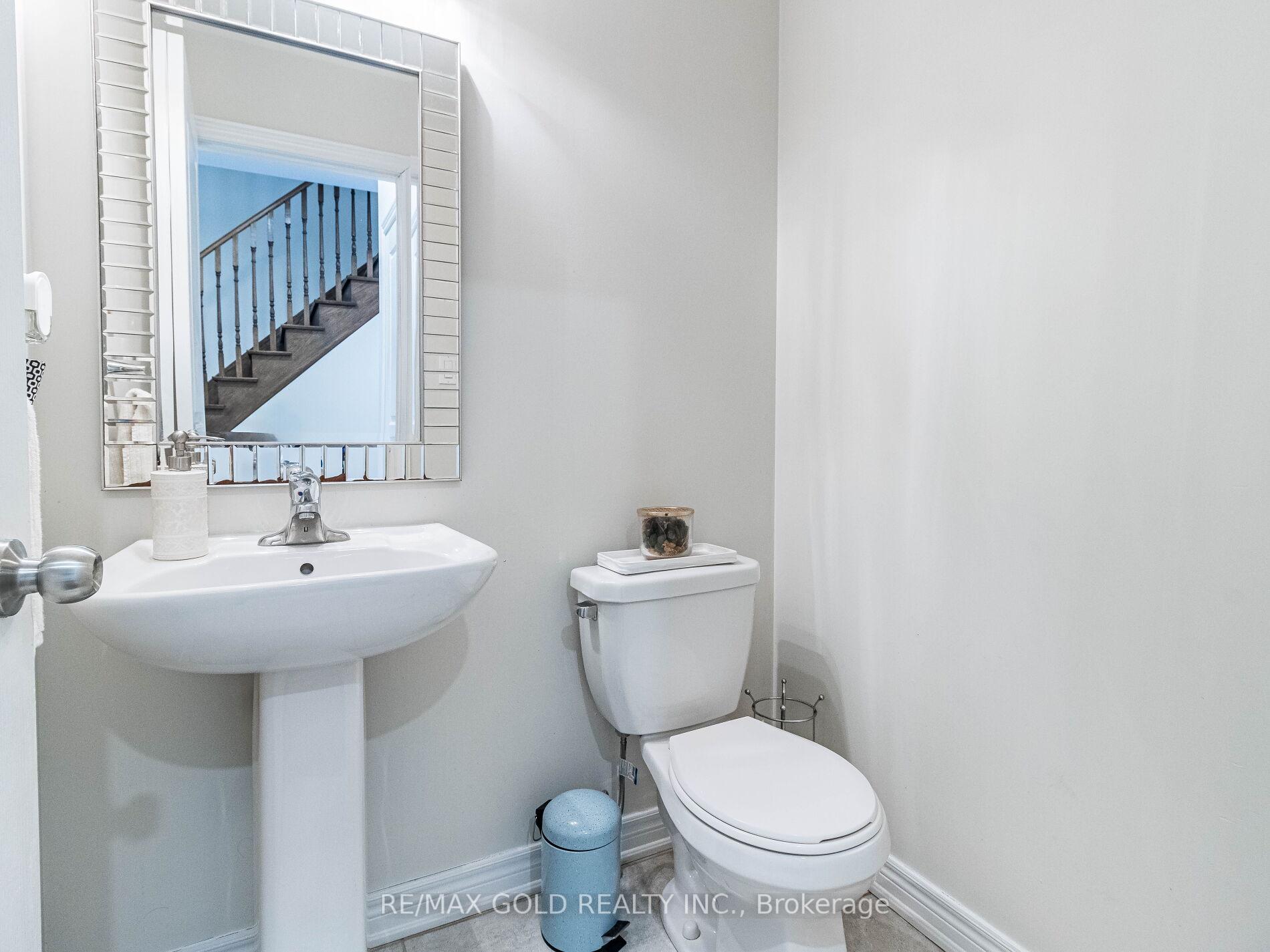 Photo 8 of 19 Pritchard Road, Brampton, Northwest Brampton — HOMEH