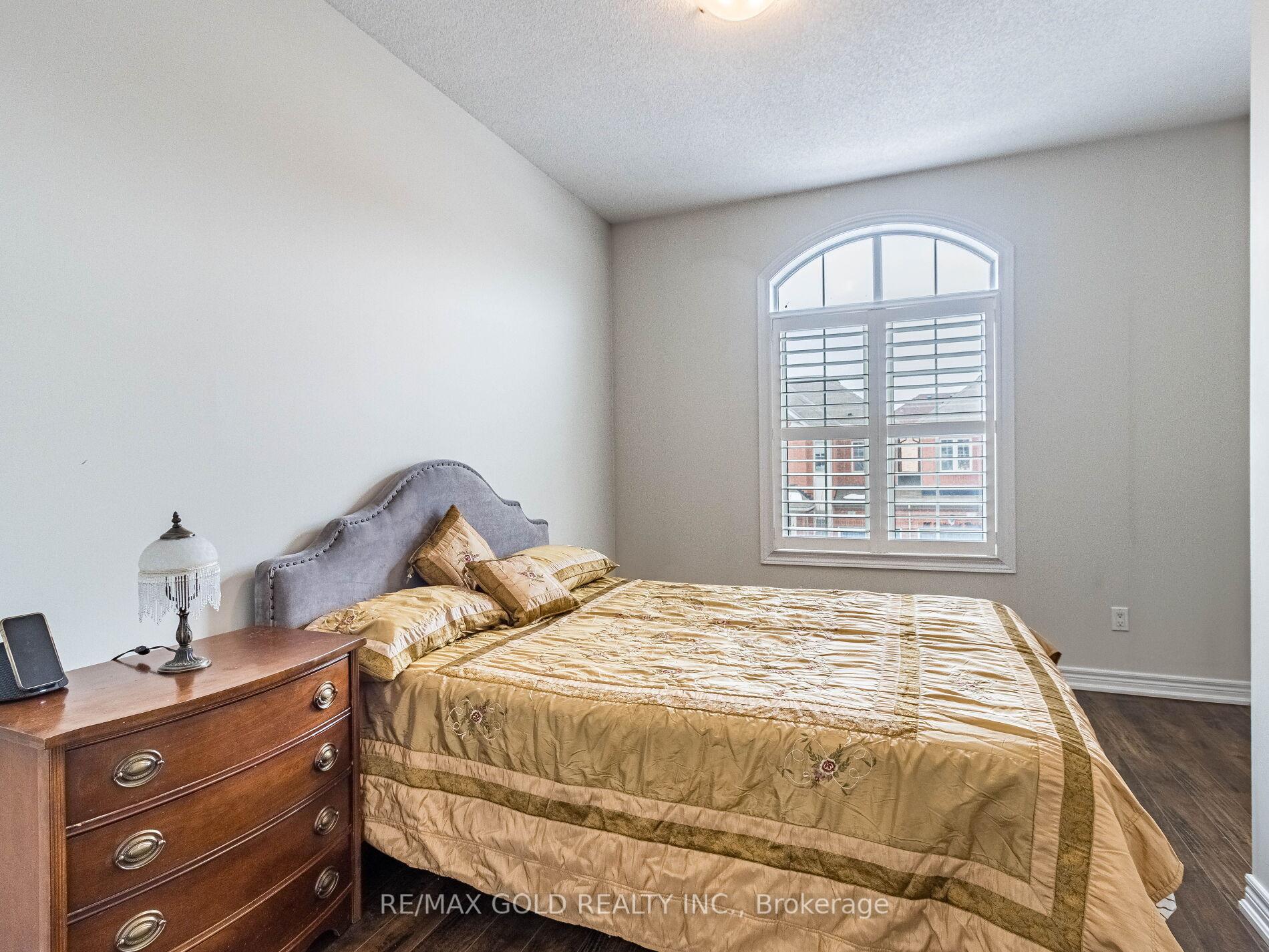 Photo 22 of 19 Pritchard Road, Brampton, Northwest Brampton — HOMEH