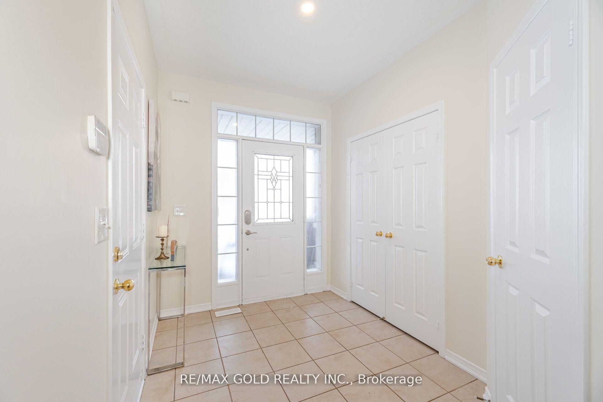 Photo 5 of 8 Osgoode Drive, Brampton, Bram East — HOMEH