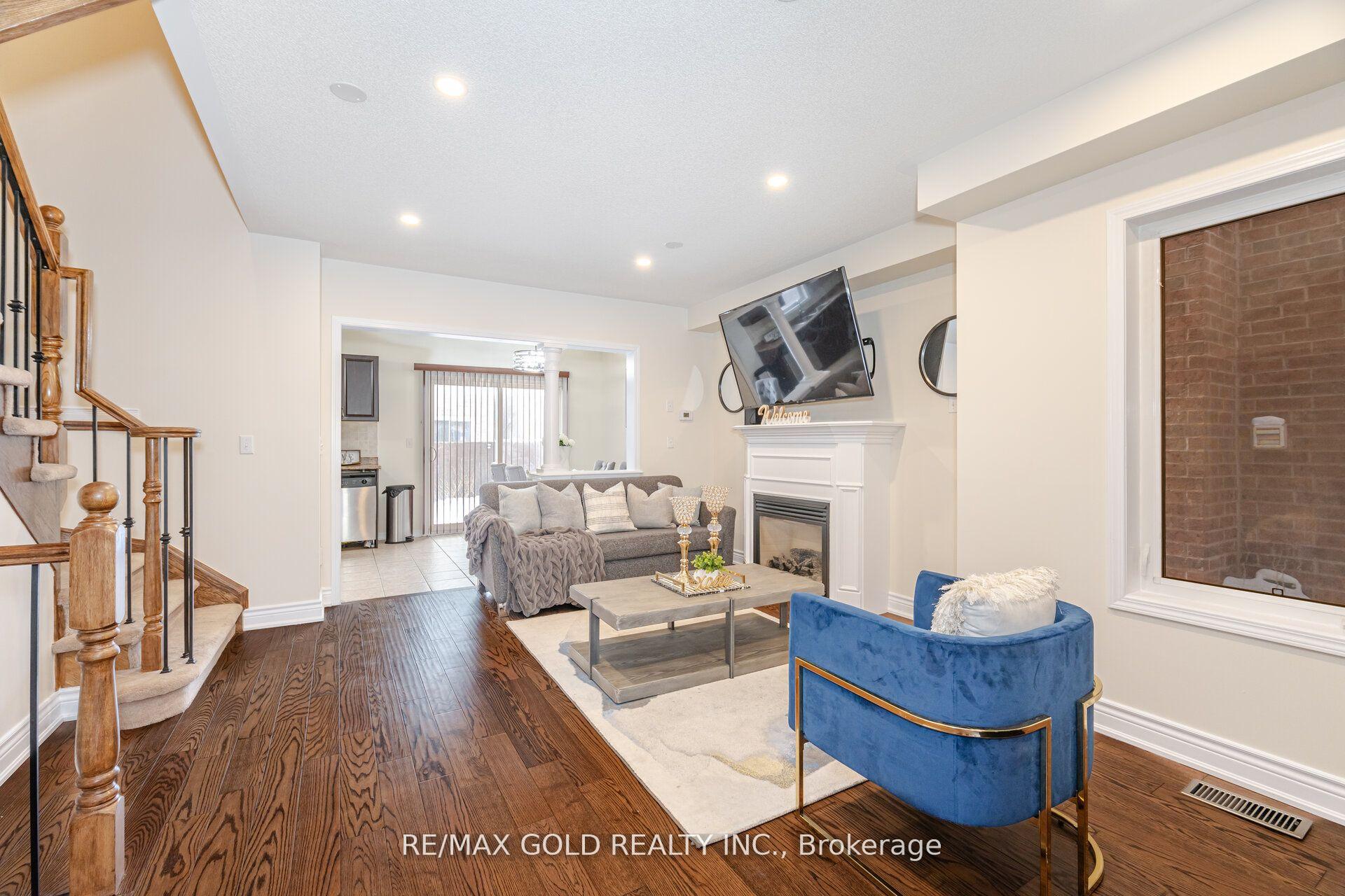 Photo 7 of 8 Osgoode Drive, Brampton, Bram East — HOMEH