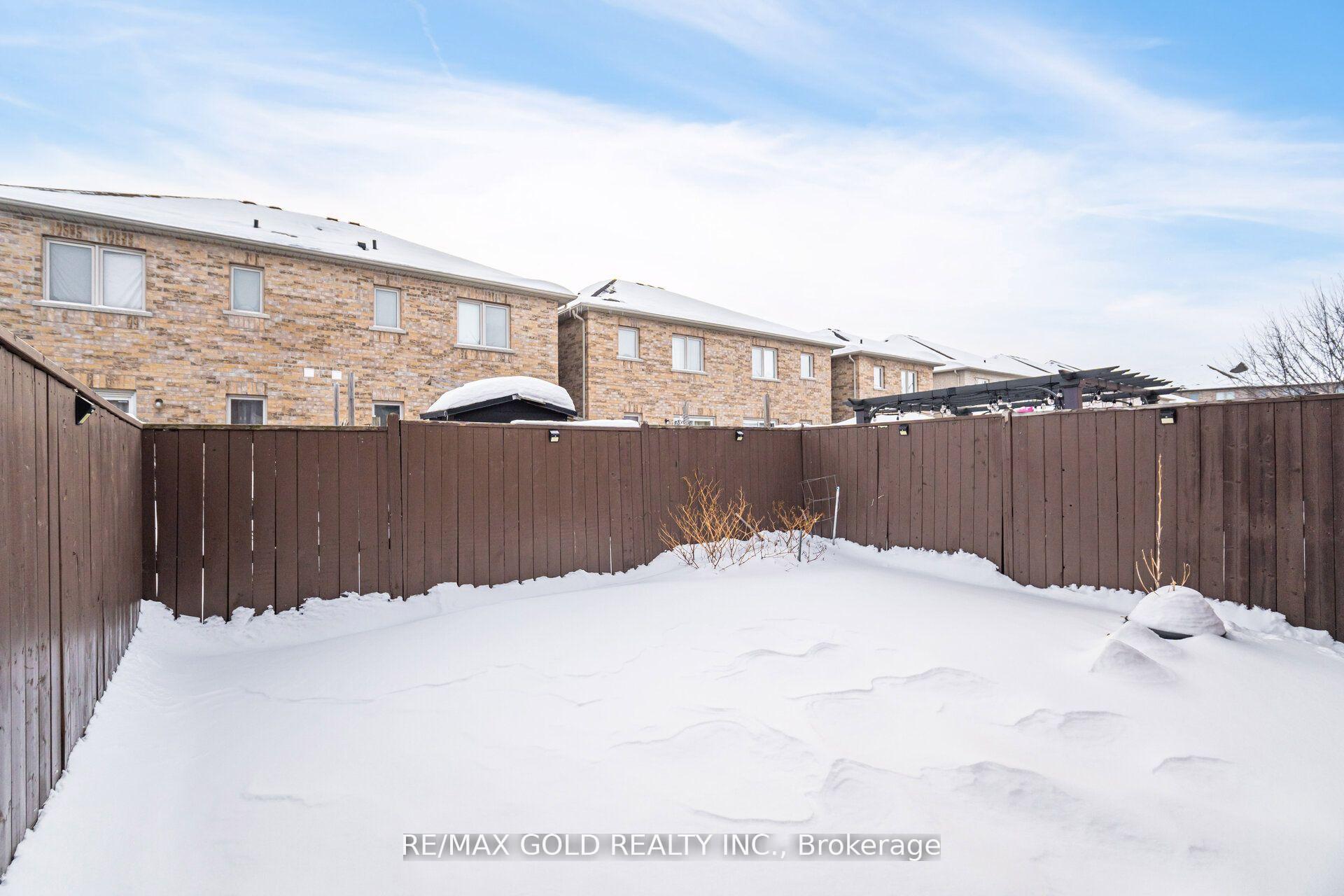 Photo 19 of 8 Osgoode Drive, Brampton, Bram East — HOMEH