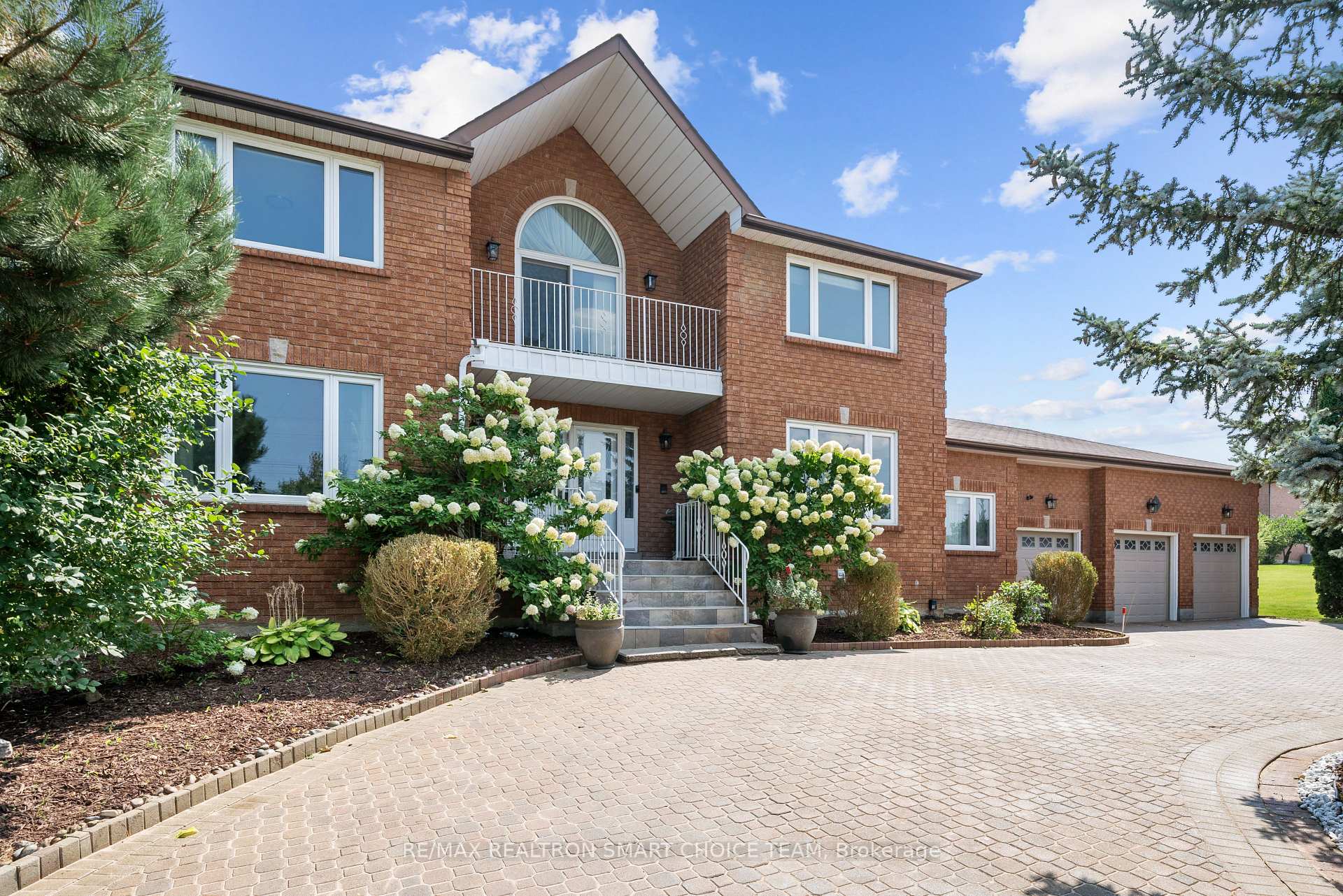 Front of 89 Beckenridge Drive