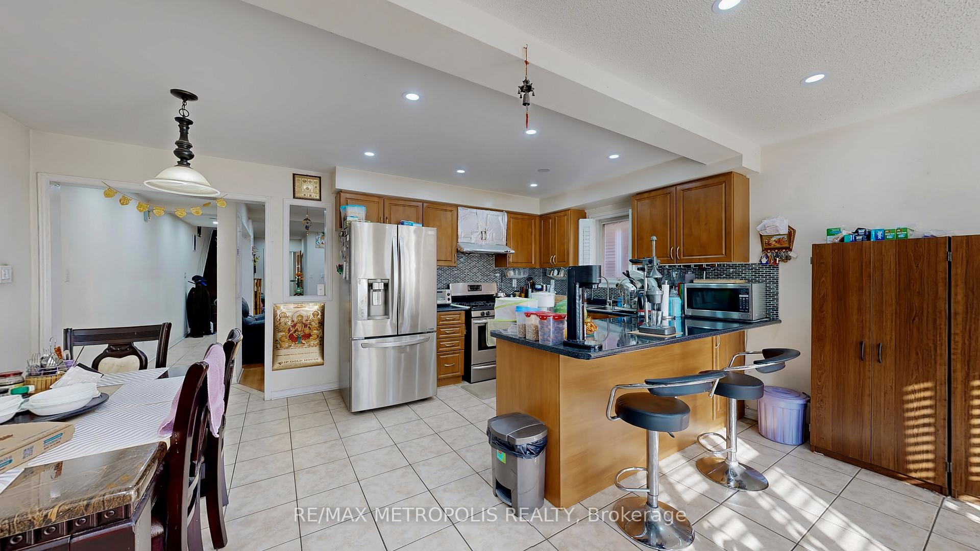 Photo 37 of 80 Charles Brown Road E, Markham, Cedarwood — HOMEH