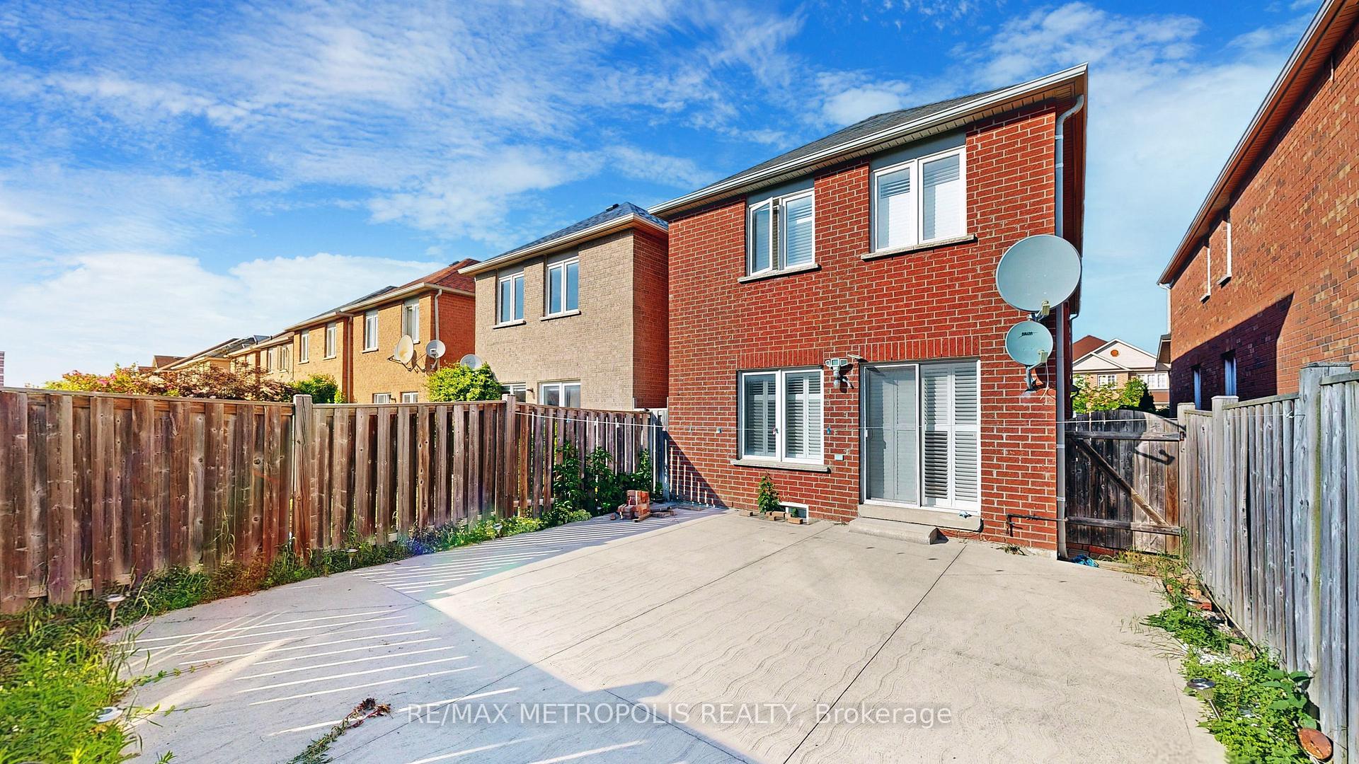Photo 42 of 80 Charles Brown Road E, Markham, Cedarwood — HOMEH