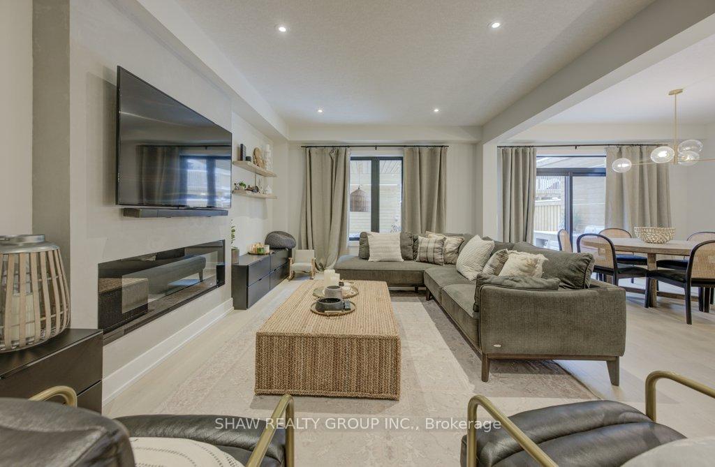 Photo 9 of 641 Wild Rye Street, Waterloo — HOMEH