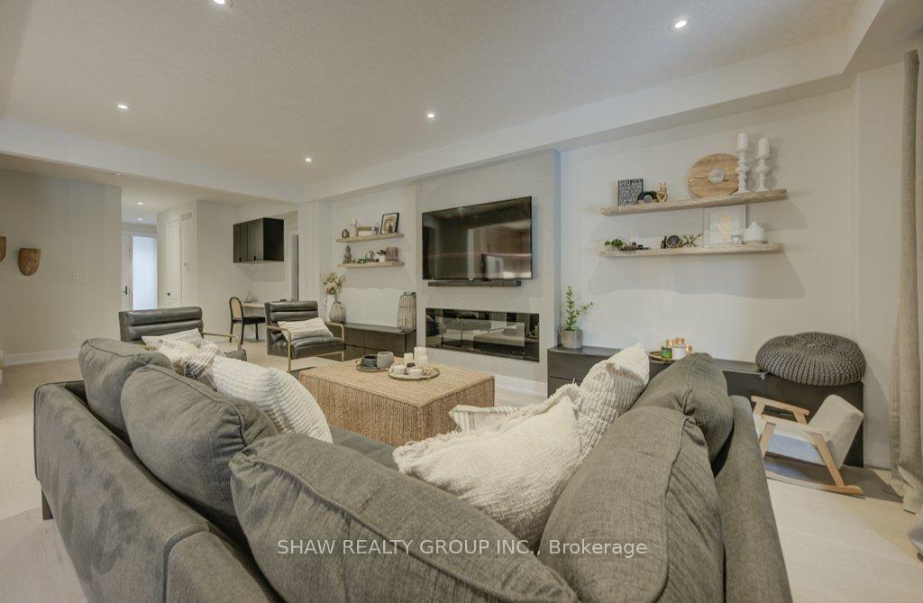 Photo 6 of 641 Wild Rye Street, Waterloo — HOMEH