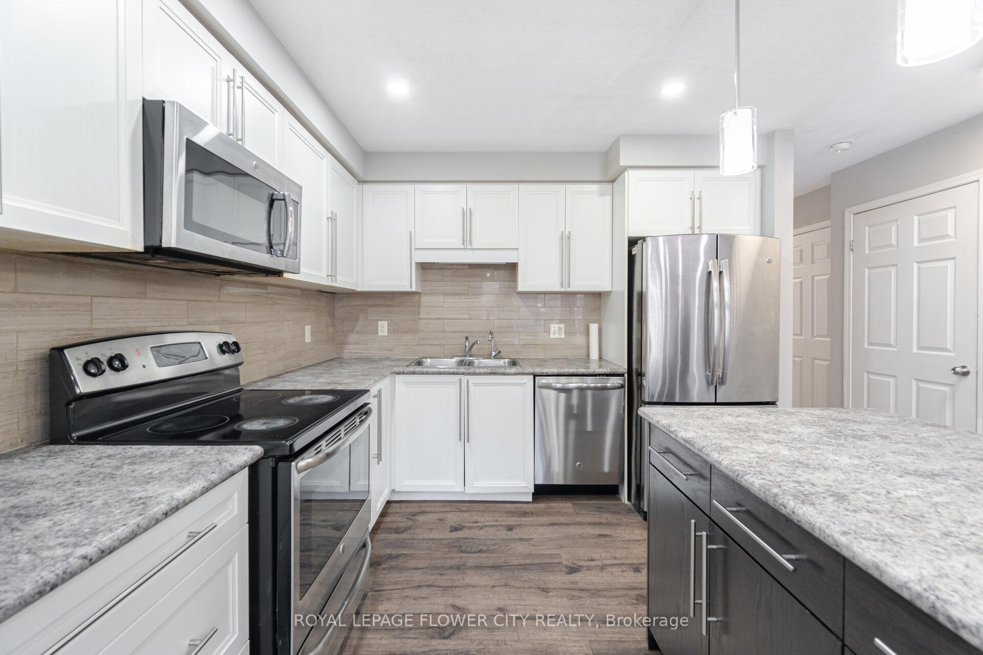 Photo 23 of 185 Maitland Street, Kitchener, Huron Park — HOMEH