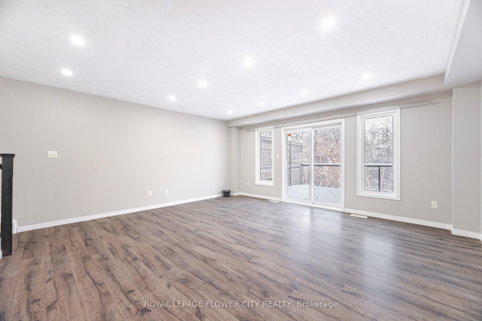 Photo 32 of 185 Maitland Street, Kitchener, Huron Park — HOMEH