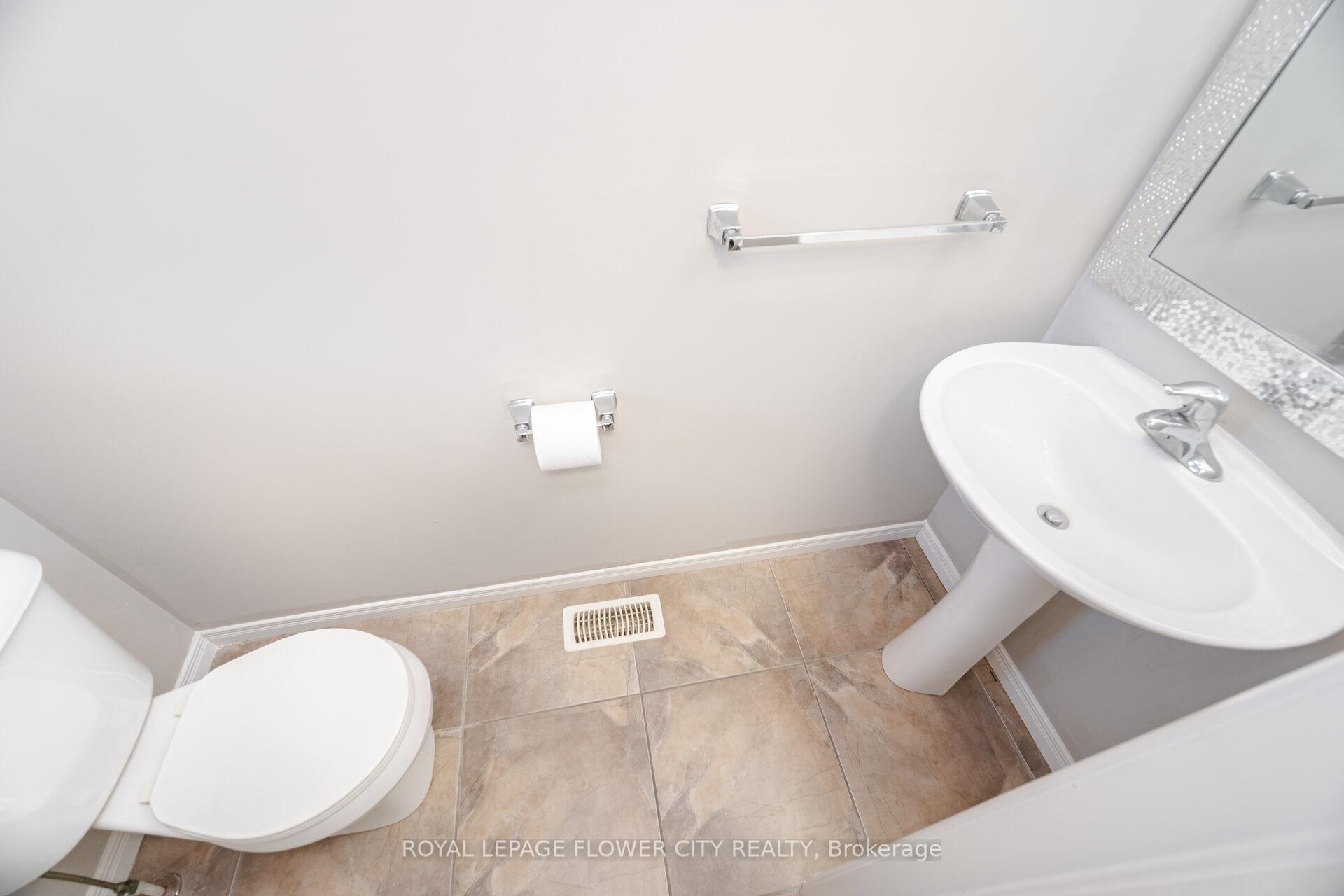 Photo 31 of 185 Maitland Street, Kitchener, Huron Park — HOMEH
