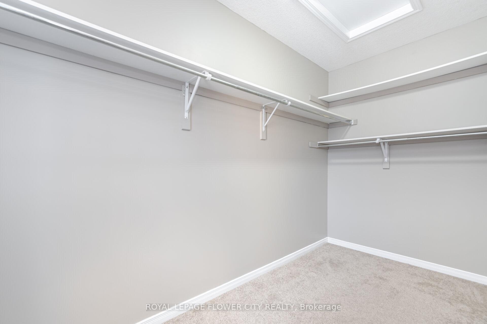 Photo 12 of 185 Maitland Street, Kitchener, Huron Park — HOMEH