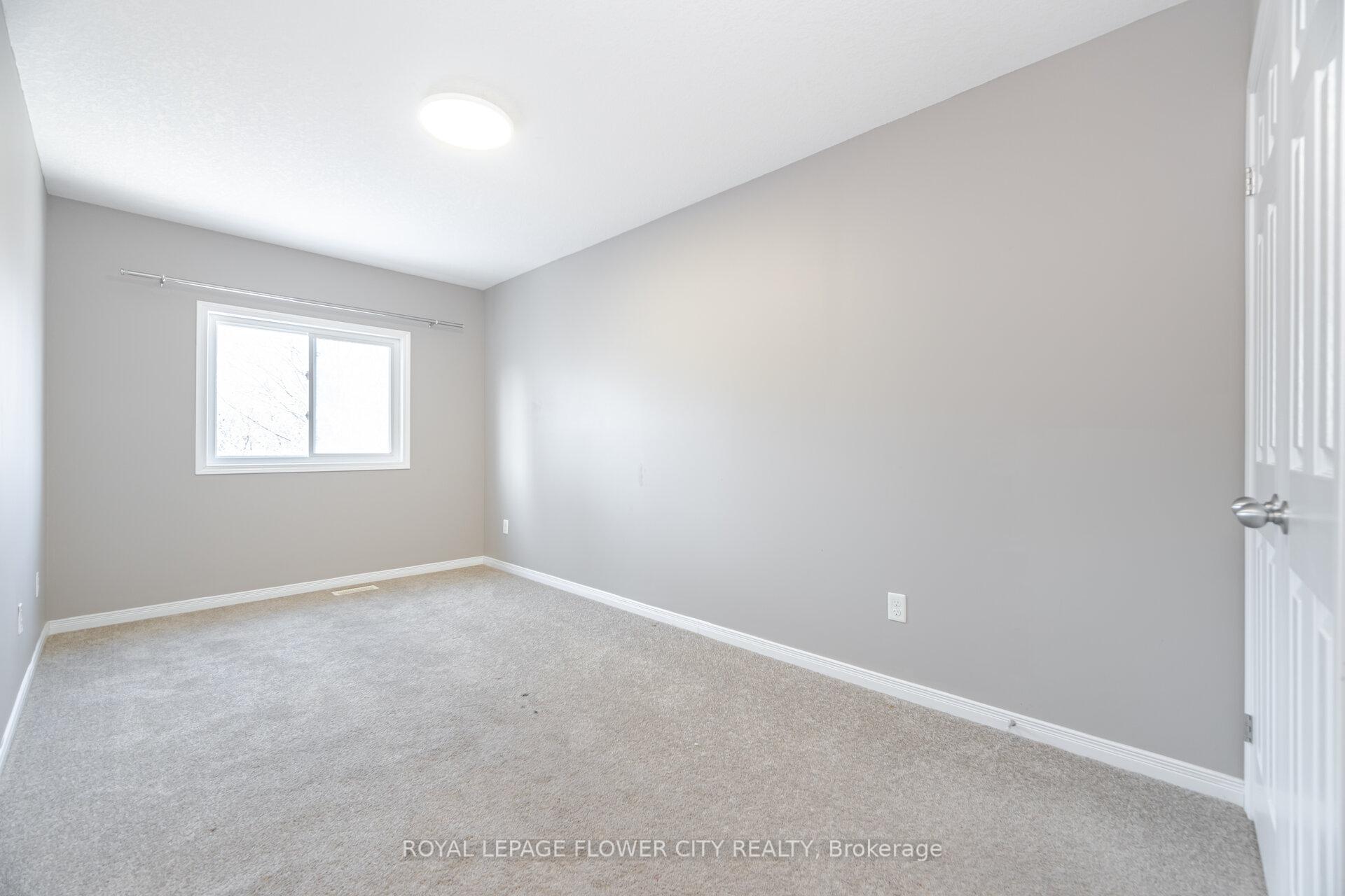 Photo 21 of 185 Maitland Street, Kitchener, Huron Park — HOMEH