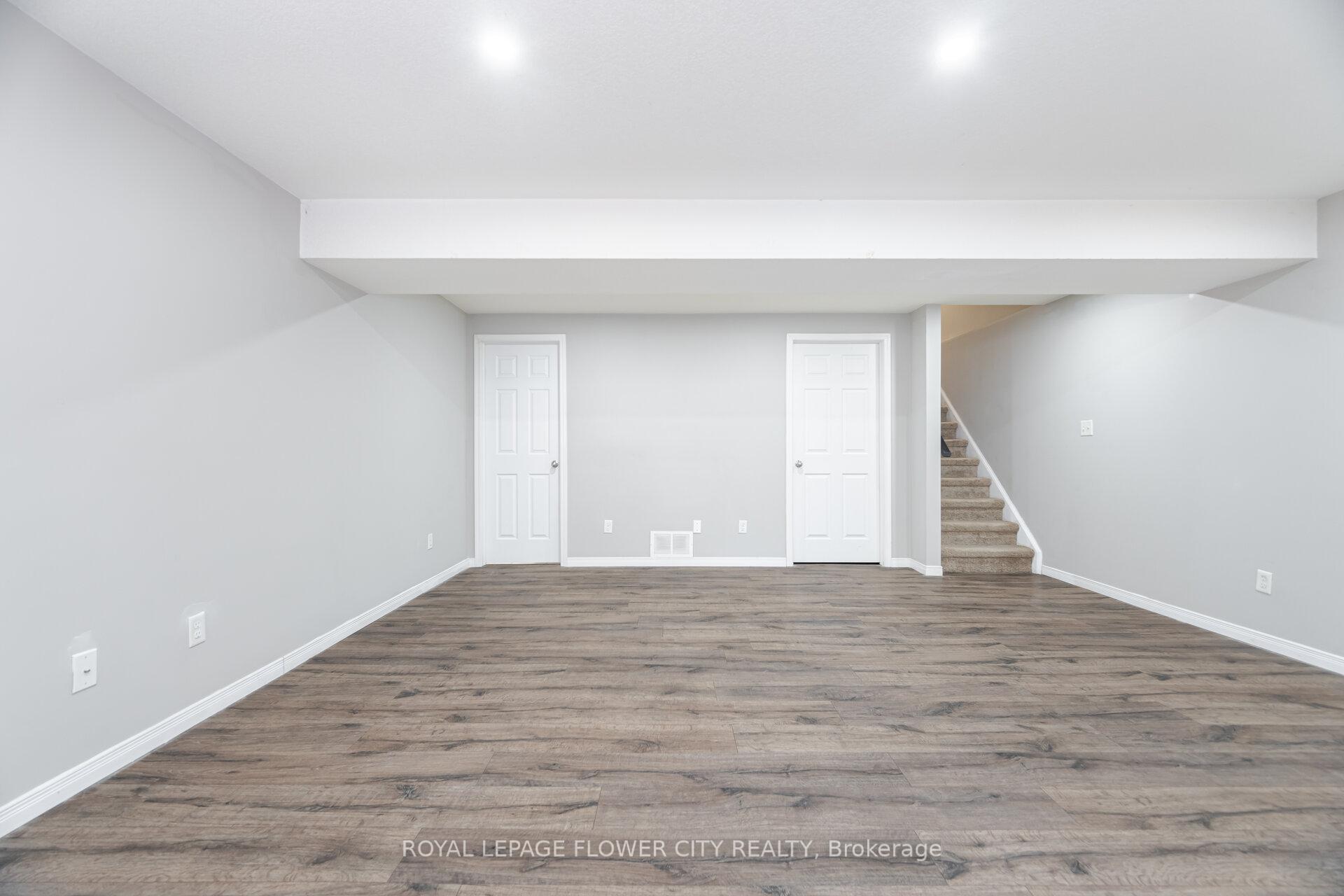 Photo 16 of 185 Maitland Street, Kitchener, Huron Park — HOMEH