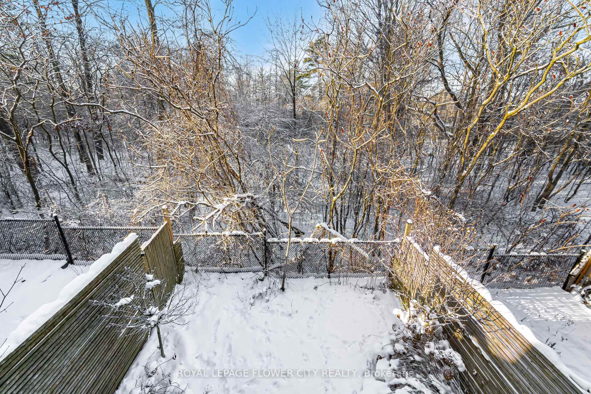 Photo 35 of 185 Maitland Street, Kitchener, Huron Park — HOMEH