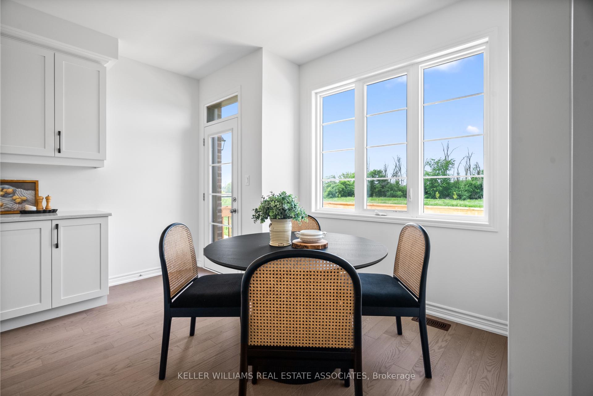 Photo 20 of 52 Aster Woods Drive, Caledon, Rural Caledon — HOMEH