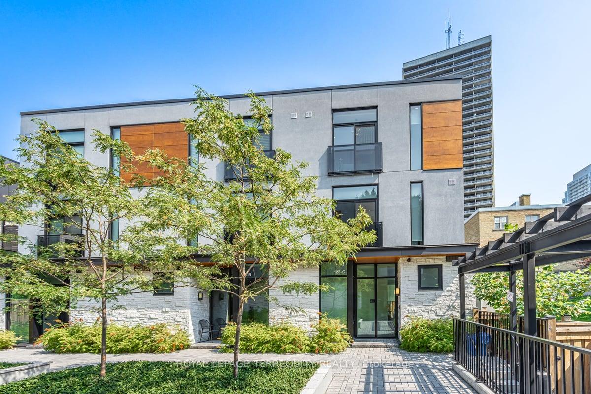 Front of Unit C, 123 Roselawn Avenue