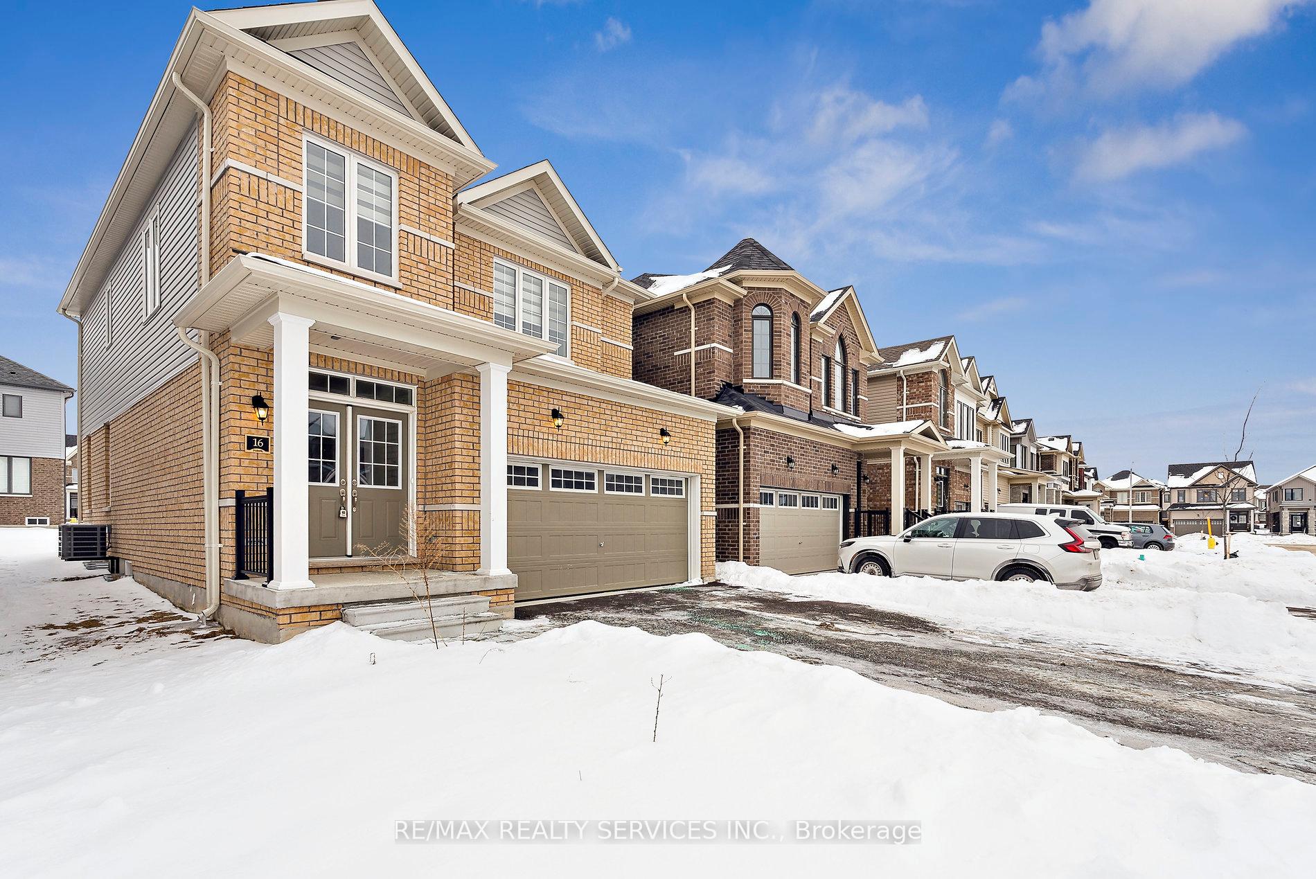 Photo 6 of 16 Ludlow Drive, Barrie, Innis-Shore — HOMEH
