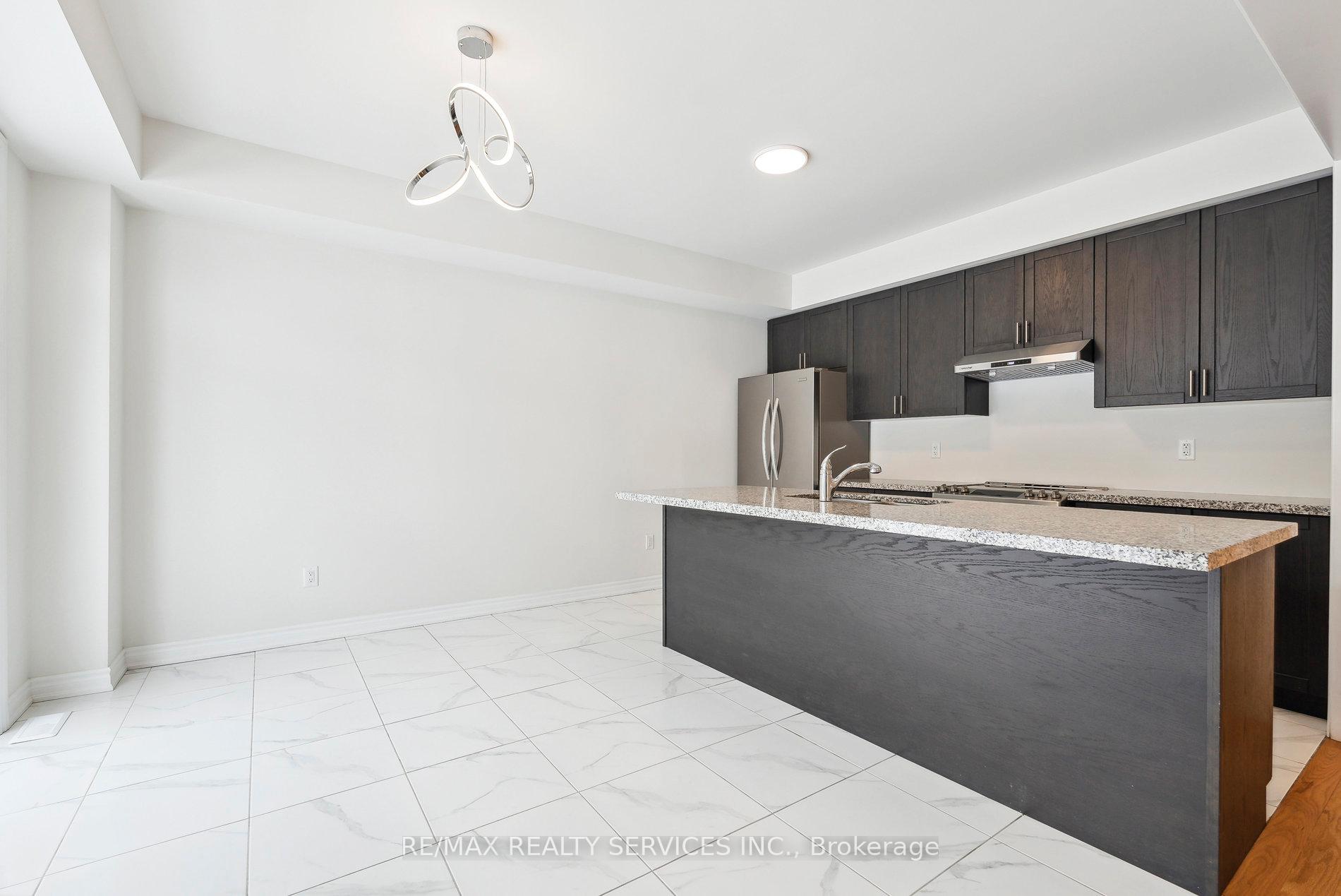 Photo 15 of 16 Ludlow Drive, Barrie, Innis-Shore — HOMEH