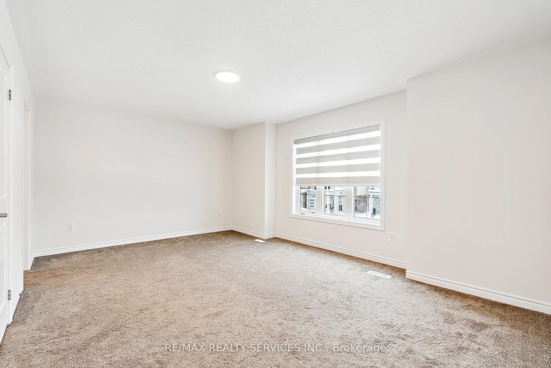 Photo 37 of 16 Ludlow Drive, Barrie, Innis-Shore — HOMEH