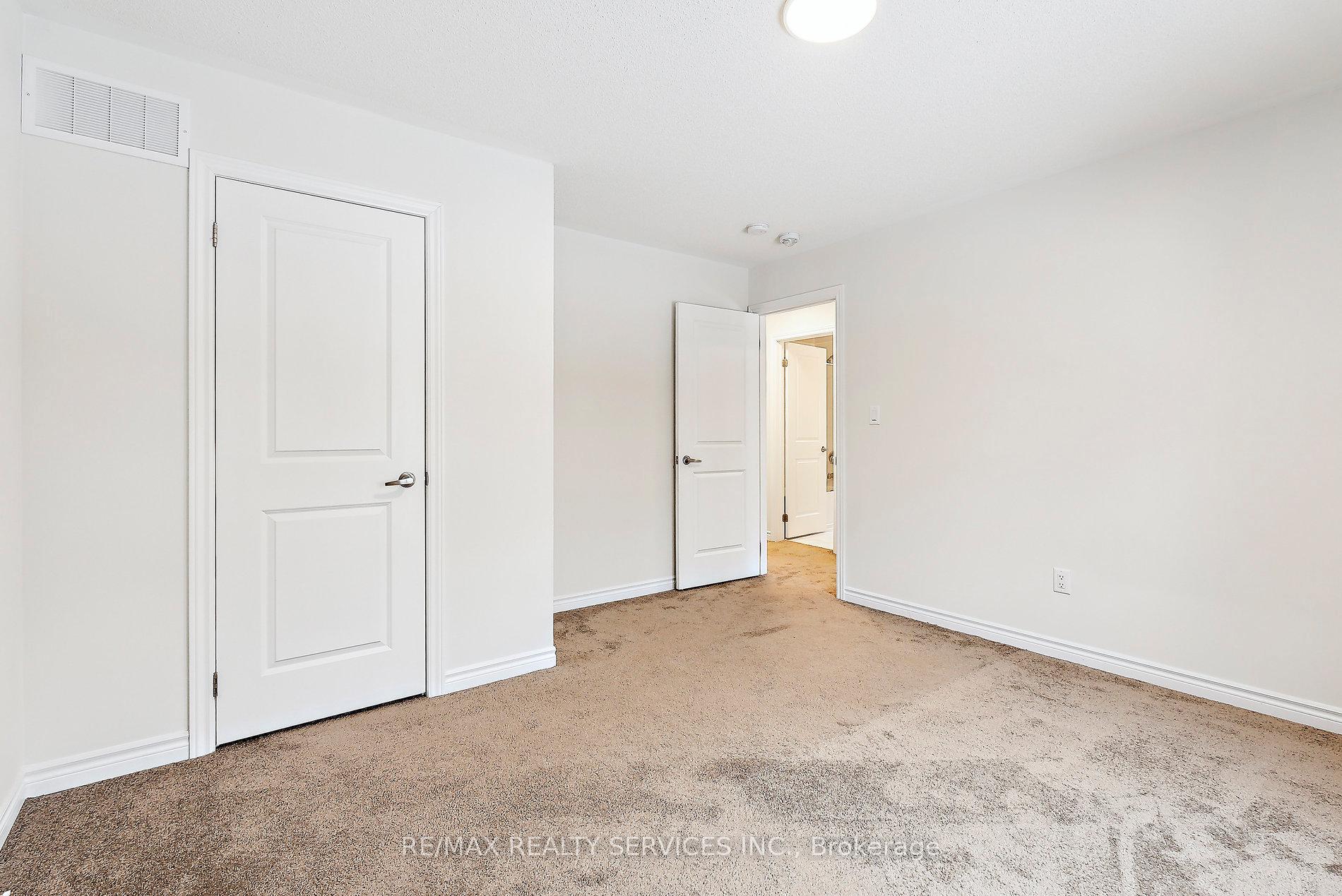 Photo 28 of 16 Ludlow Drive, Barrie, Innis-Shore — HOMEH