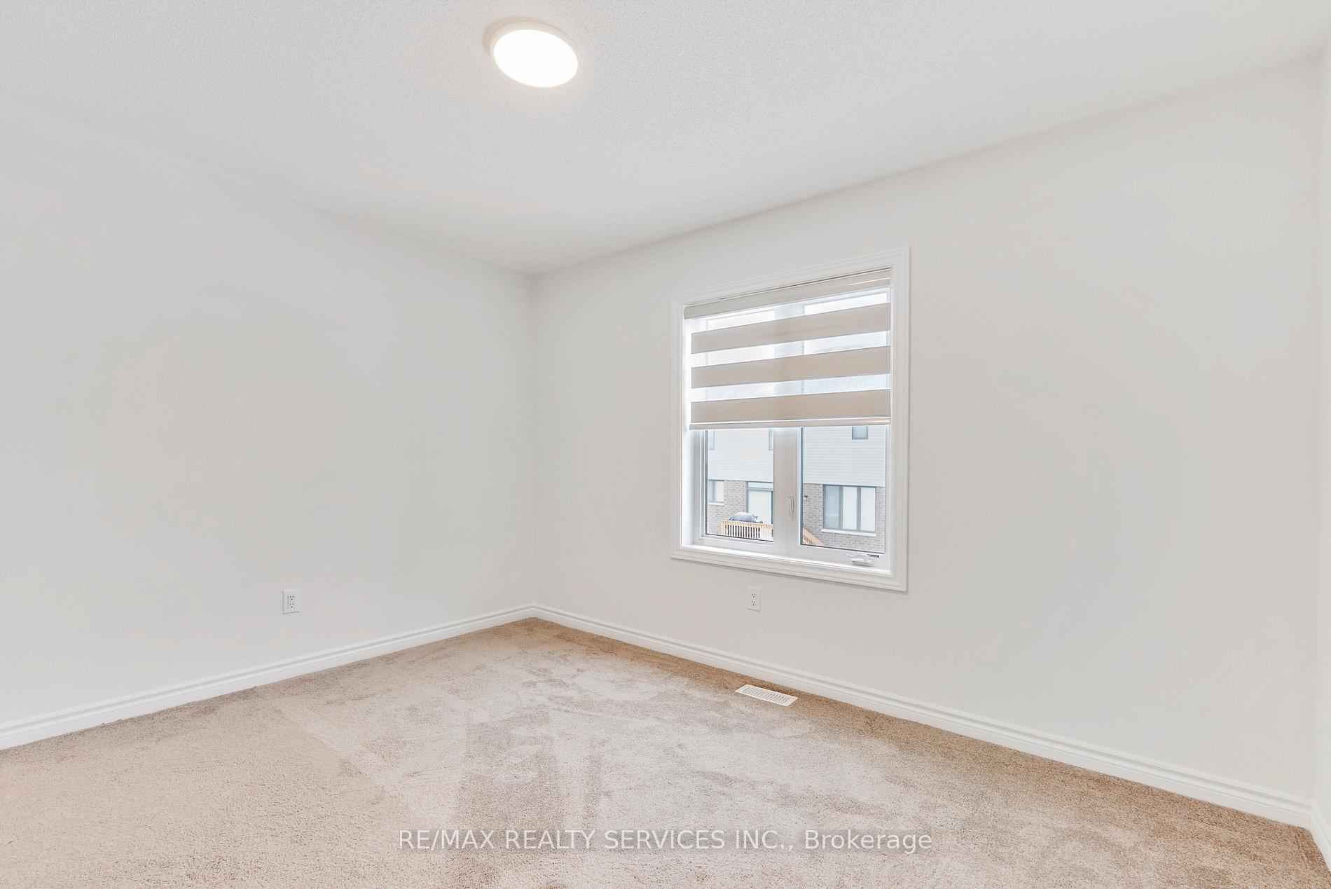 Photo 24 of 16 Ludlow Drive, Barrie, Innis-Shore — HOMEH