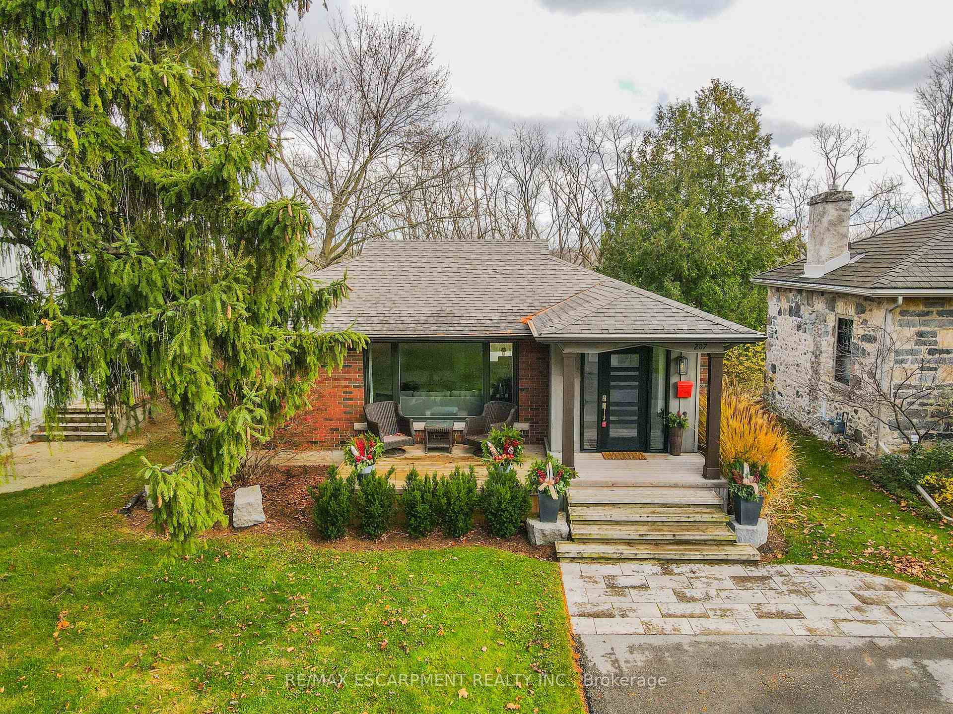 Photo 5 of 207 West River Road, Cambridge, St Andrews/Southwood — HOMEH