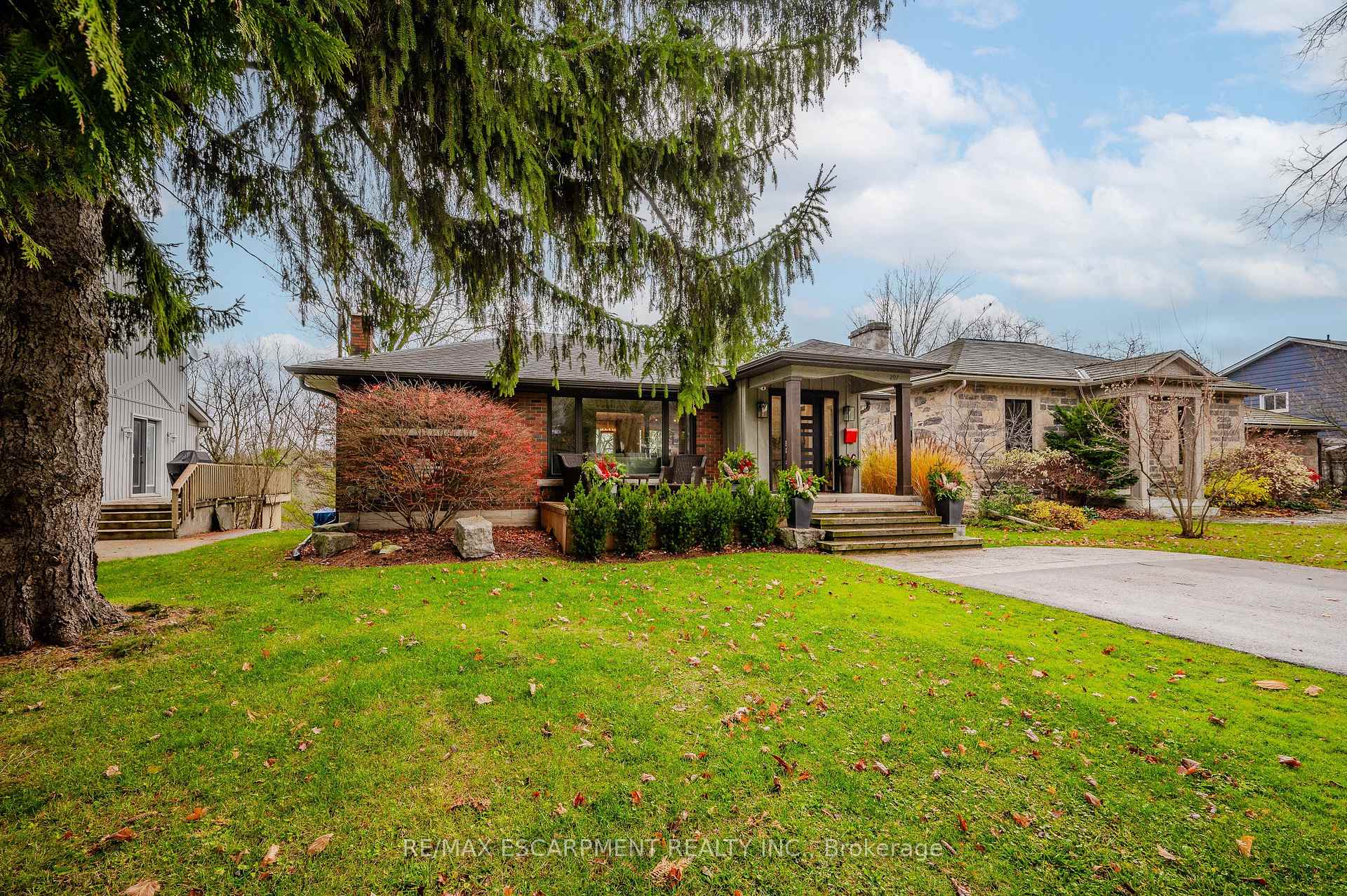 Photo 8 of 207 West River Road, Cambridge, St Andrews/Southwood — HOMEH