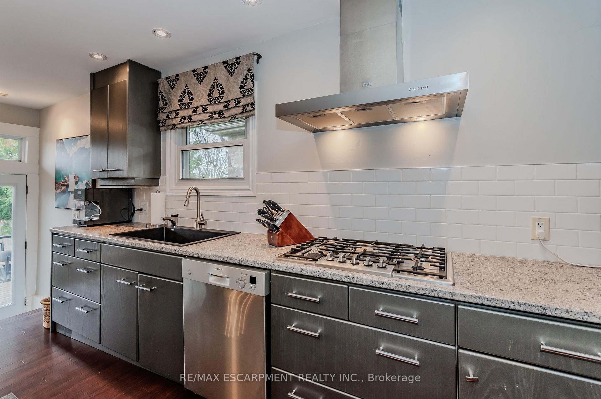 Photo 45 of 207 West River Road, Cambridge, St Andrews/Southwood — HOMEH