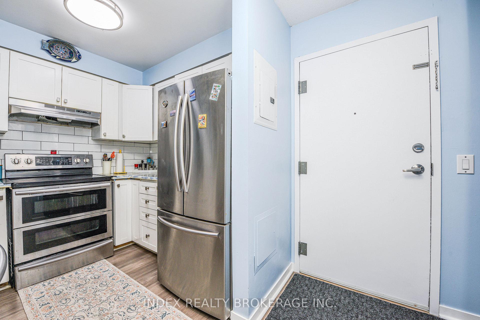 Photo 4 of Unit 1218, 8 Dayspring Circle, Brampton, Goreway Drive Corridor — HOMEH