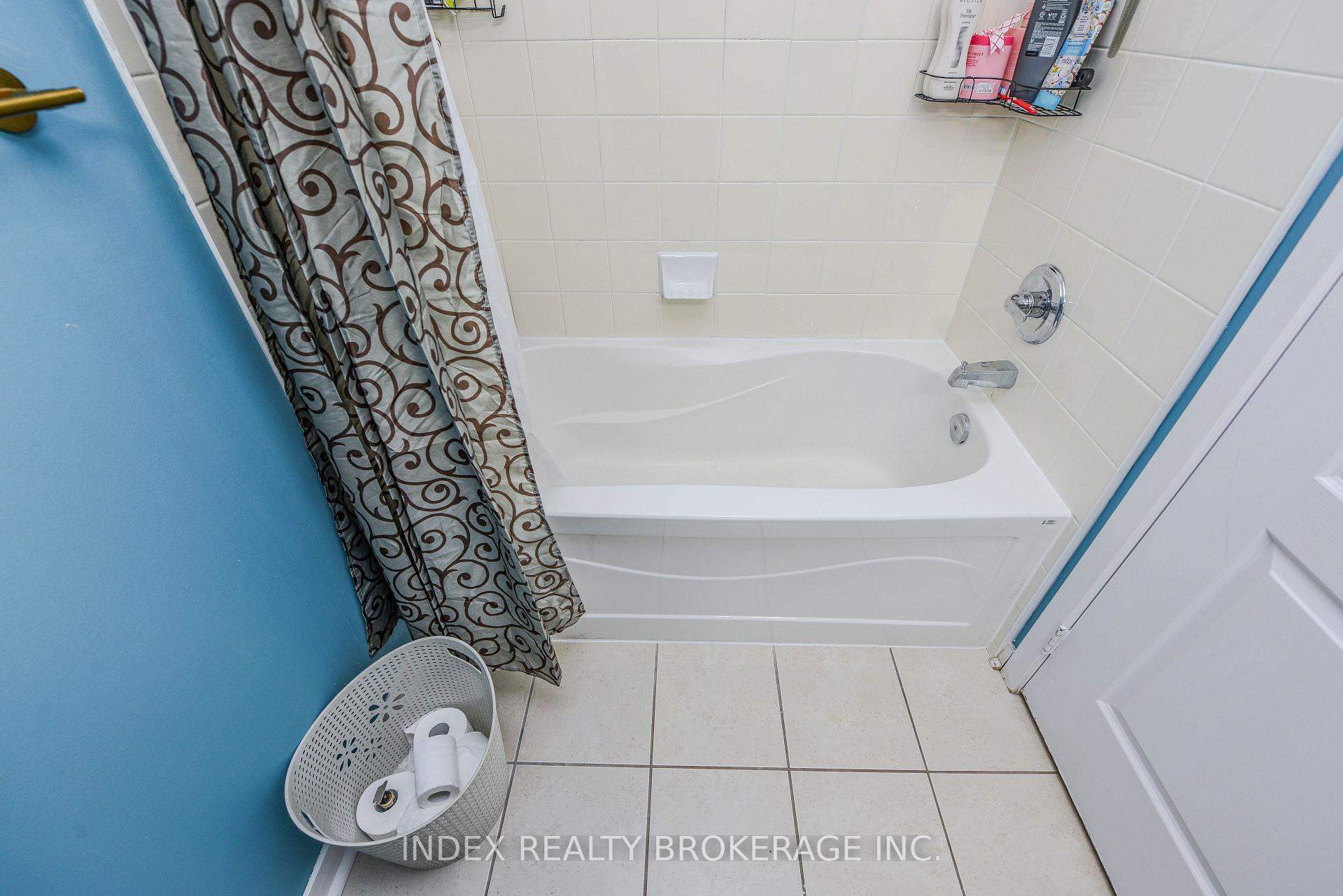 Photo 26 of Unit 1218, 8 Dayspring Circle, Brampton, Goreway Drive Corridor — HOMEH