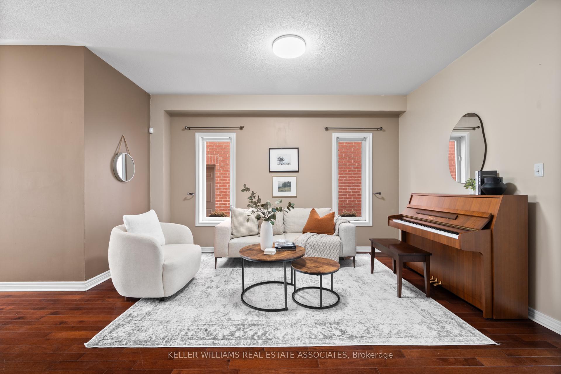 Photo 5 of 61 Oblate Crescent, Brampton, Bram West — HOMEH