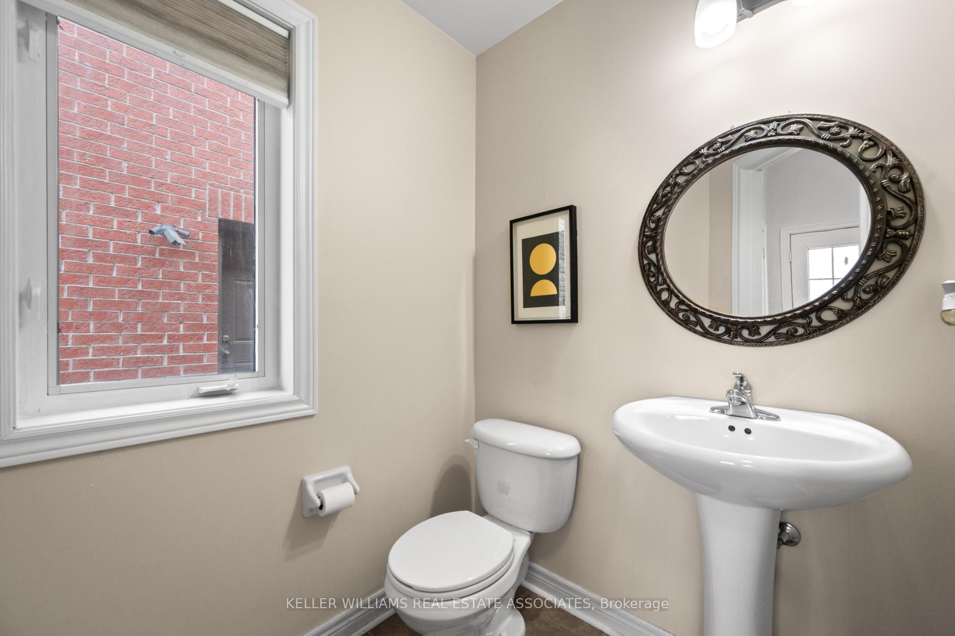 Photo 10 of 61 Oblate Crescent, Brampton, Bram West — HOMEH