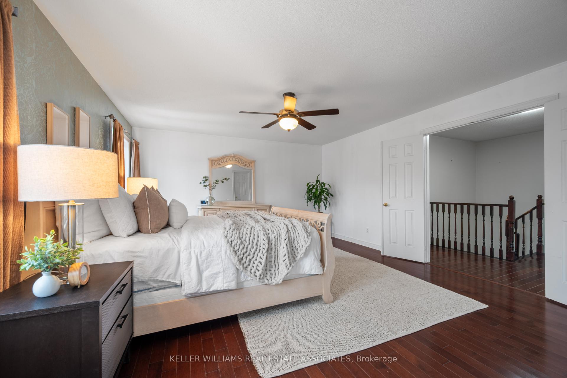 Photo 15 of 61 Oblate Crescent, Brampton, Bram West — HOMEH