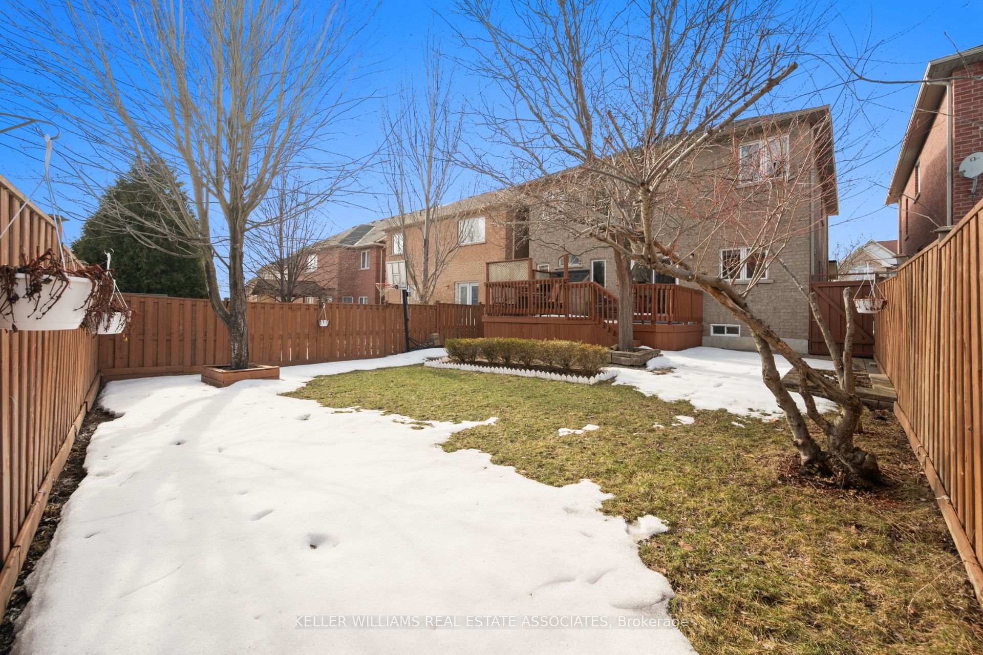 Photo 31 of 61 Oblate Crescent, Brampton, Bram West — HOMEH