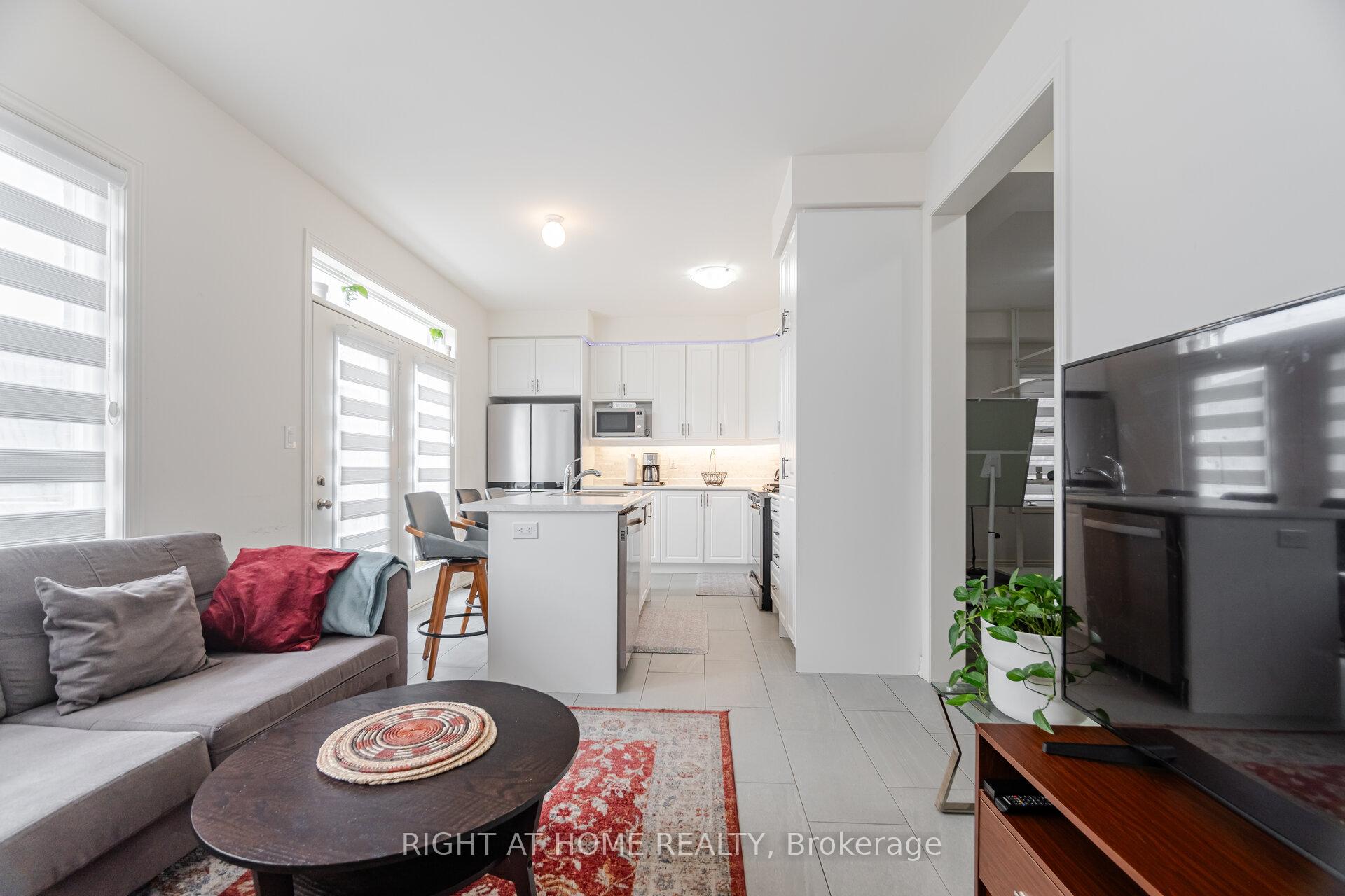 Photo 14 of 266 Skinner Road, Hamilton, Waterdown — HOMEH