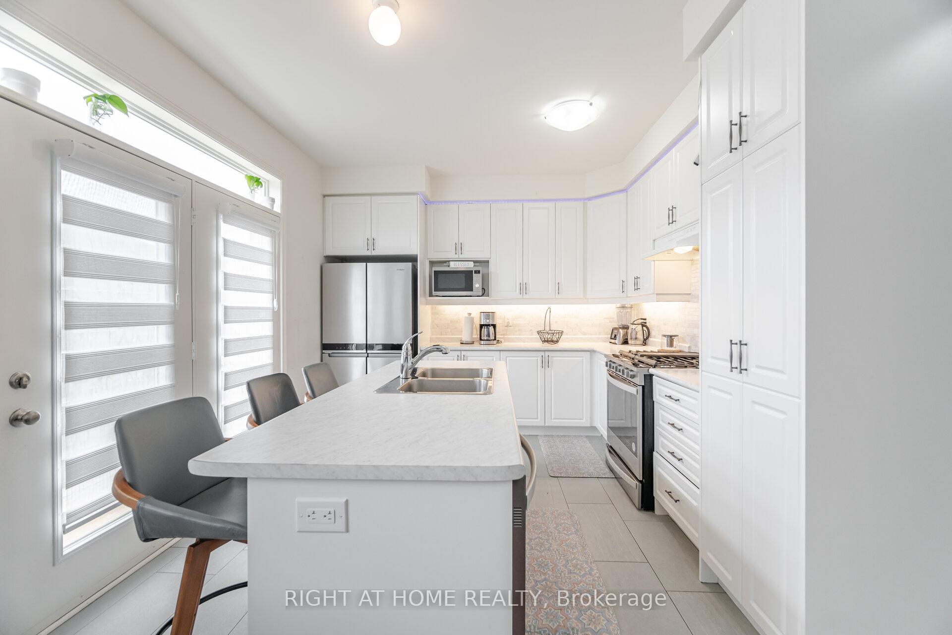 Photo 15 of 266 Skinner Road, Hamilton, Waterdown — HOMEH